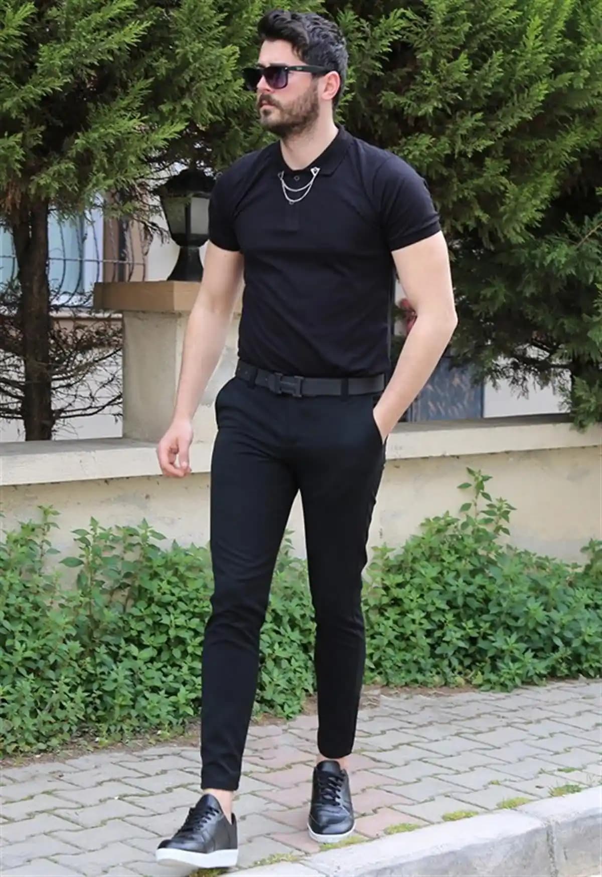 Erkek Gençler İçin Günlük ve Şık Kombinler: Tarzınızı Yansıtmanın En İyi Yolları