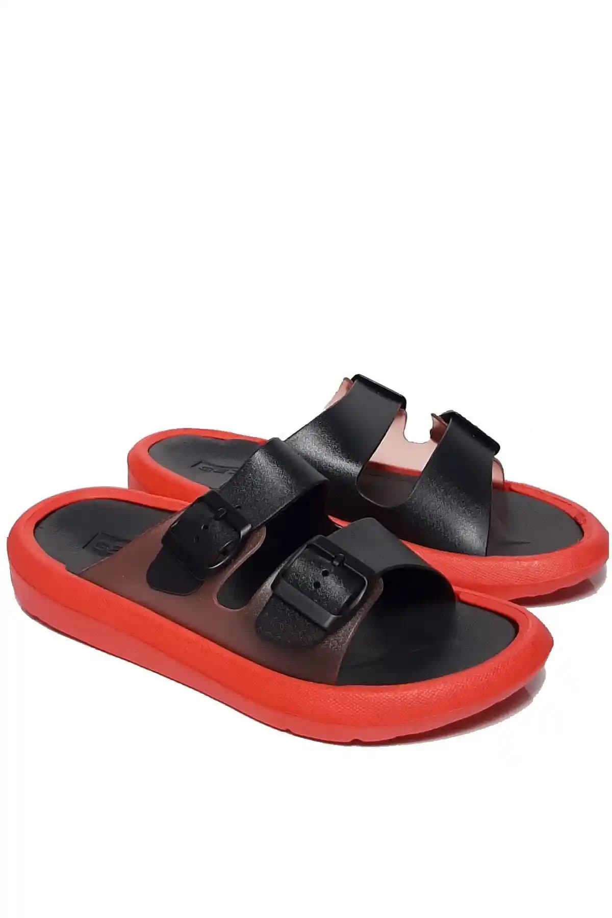 Erkekler İçin En İyi Deniz Terliği Seçim Rehberi: Stil ve Konforu Bir Arada Sunan Modeller