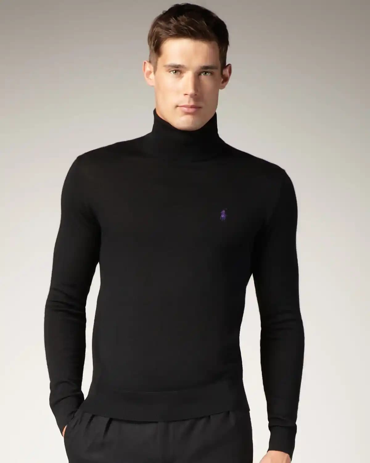 Erkekler İçin Şık ve Konforlu Turtleneckler: Güncel Moda Trendleri ve Kombin İpuçları