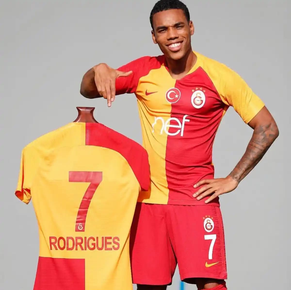 Galatasaray 7 Numaralı Formasının Tarihçesi ve Anlamı Kulüp Kültüründeki Yeri