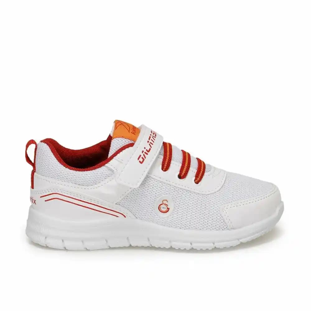 Geniş Ayak Numarlarına Uygun Erkek Spor Ayakkabıları Seçerken Dikkat Edilmesi Gerekenler