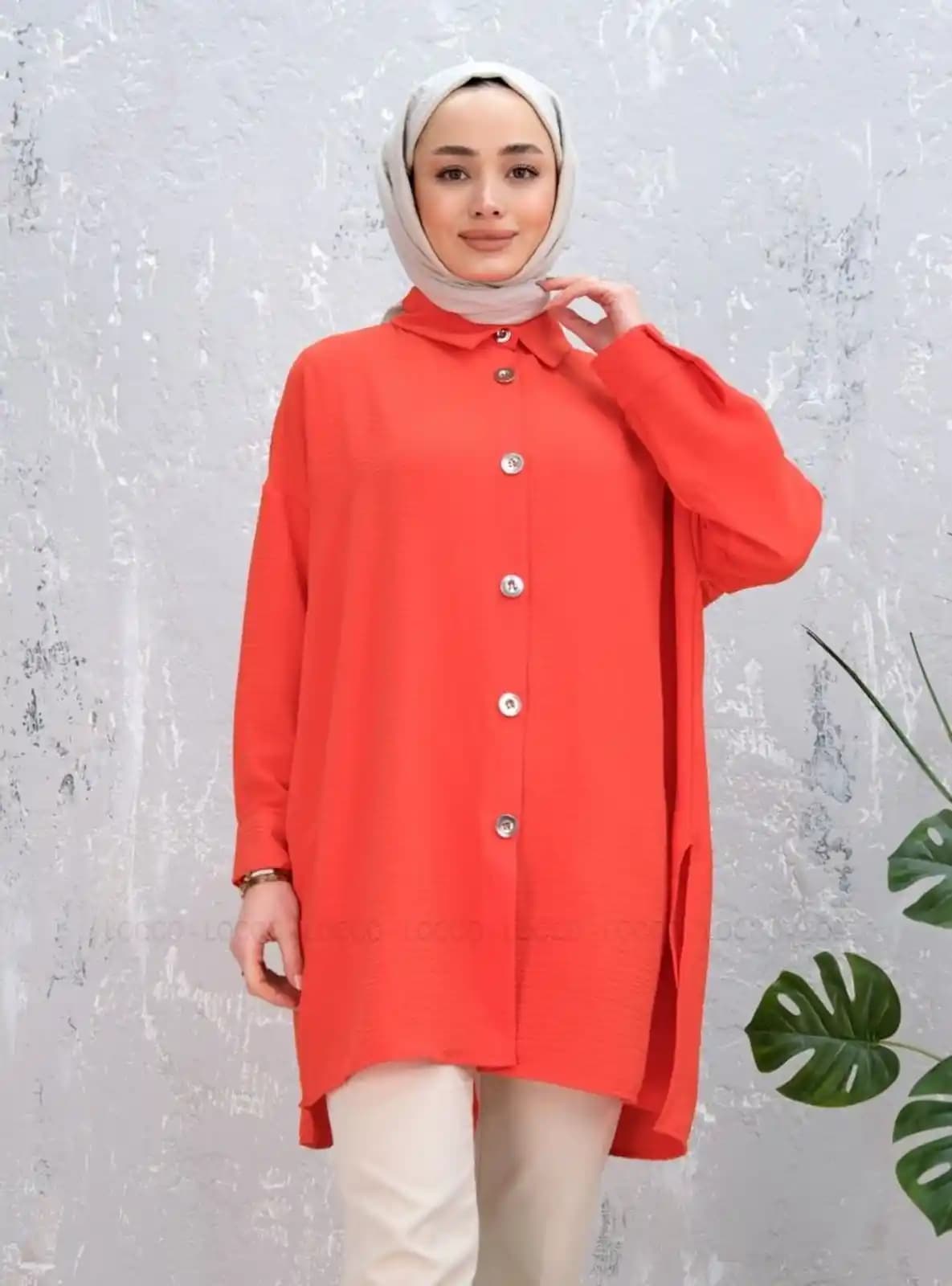 Gömlek ve Tunik Modası: Güncel Trendler ve Şık Kombinasyonlar Rehberi