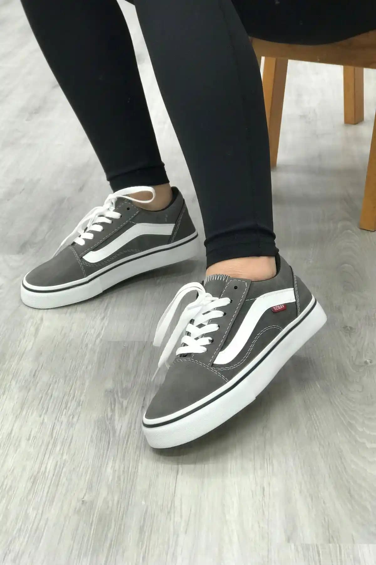 Gri Vans ile Modern Tarz ve Konforu Bir Arada Yakalayın