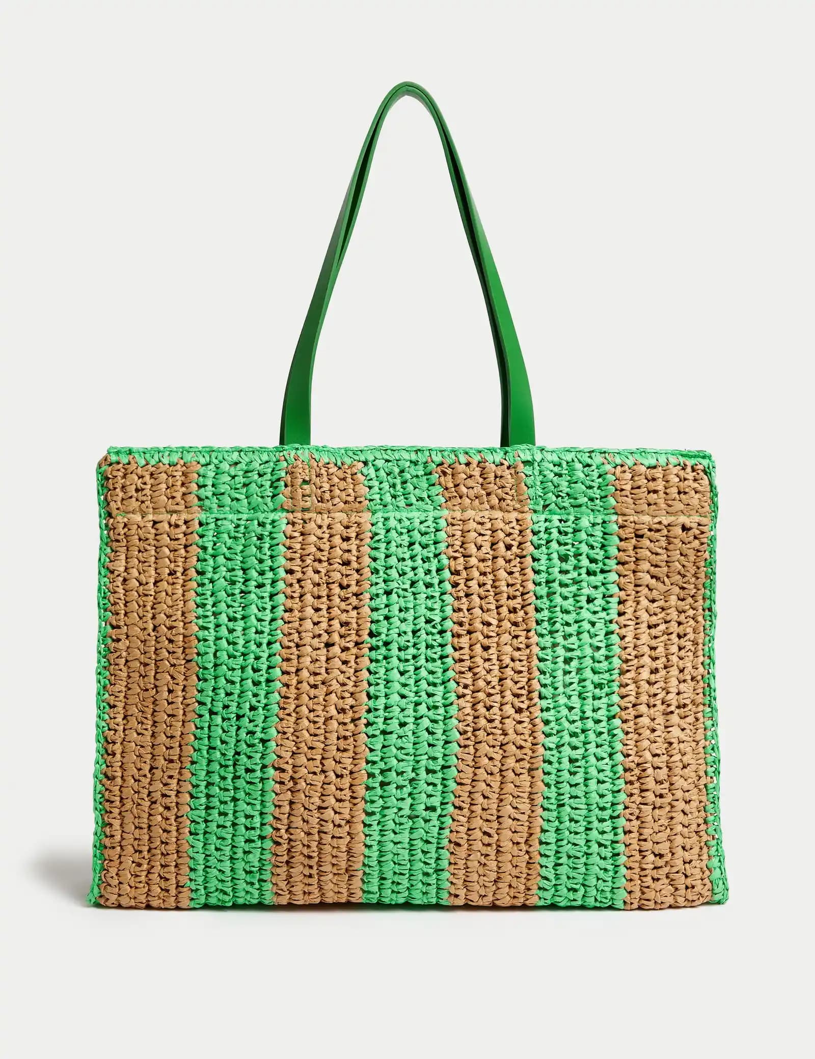 Hasır El Çantası: Doğallık ve Şıklığın Modern Moda ile Buluşması