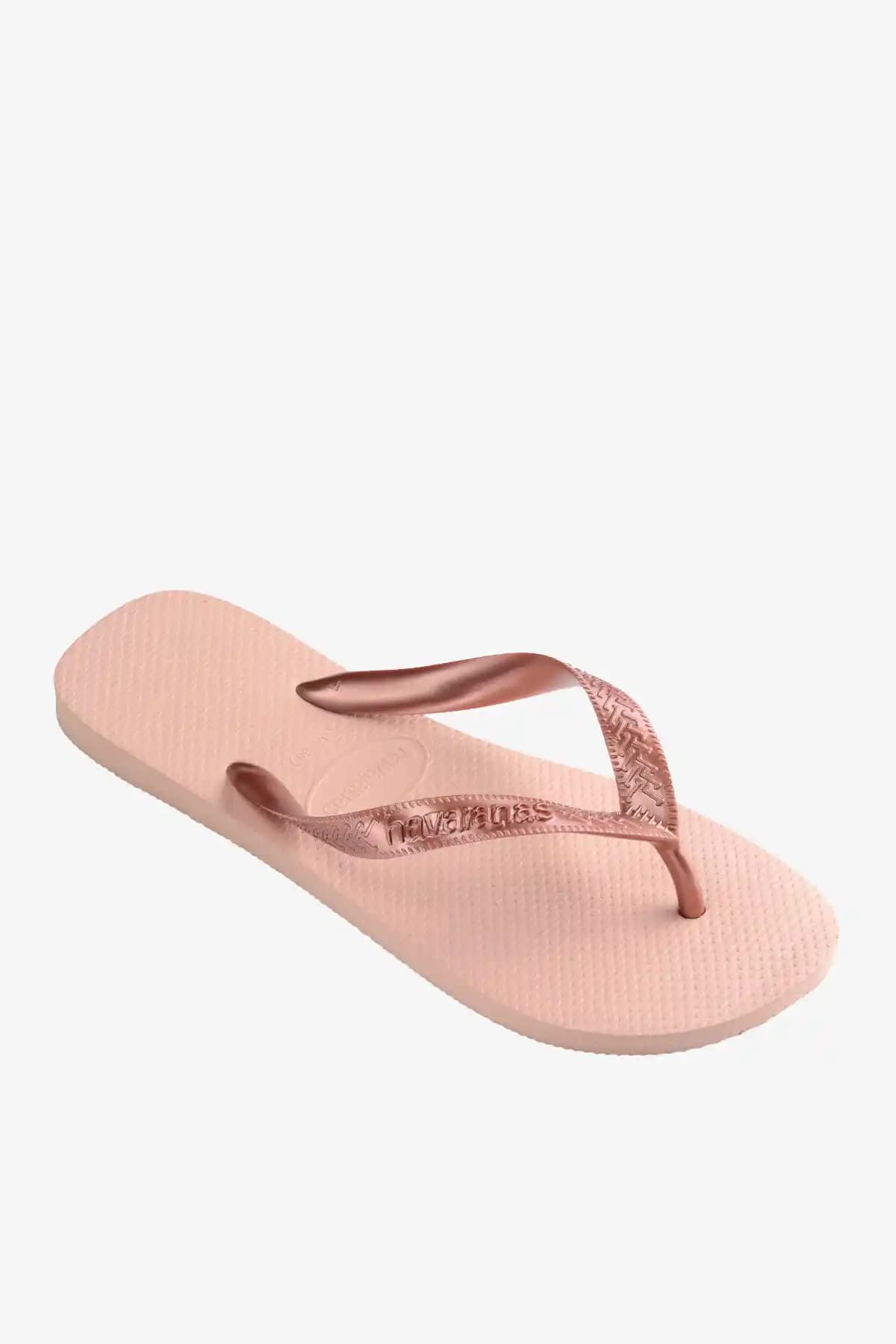 Havaianas Parmak Arası Terlikleri: Yaz Aylarının Popüler ve Şık Ayakkabı Seçeneği