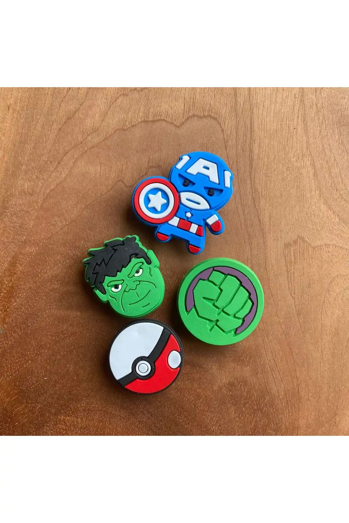 Hulk Teması ve Giyim Dünyasında Yansıması: Hulk Terliklerin Moda ve Stil Üzerindeki Etkisi