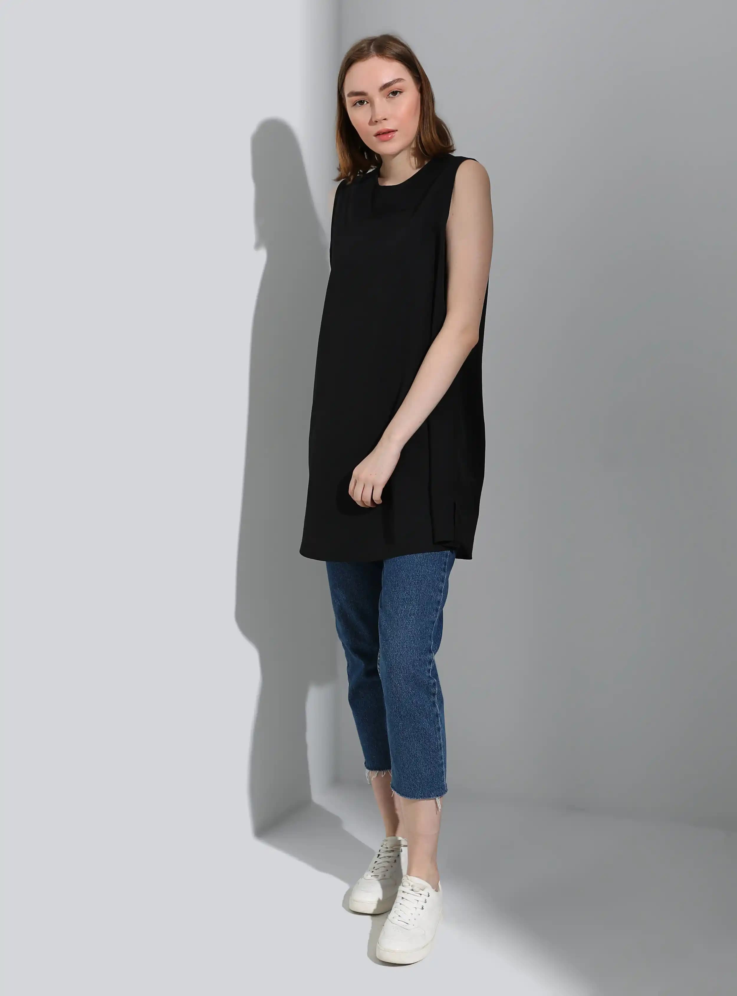 İçlik Tunik Nedir? Kış Aylarında Şıklık ve Konforun Bir Arada Sunumu