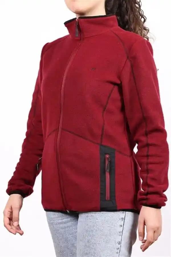 Kadın Polar Giyiminde Konfor ve Şıklık: Kış Ayları İçin En İyi Seçenekler