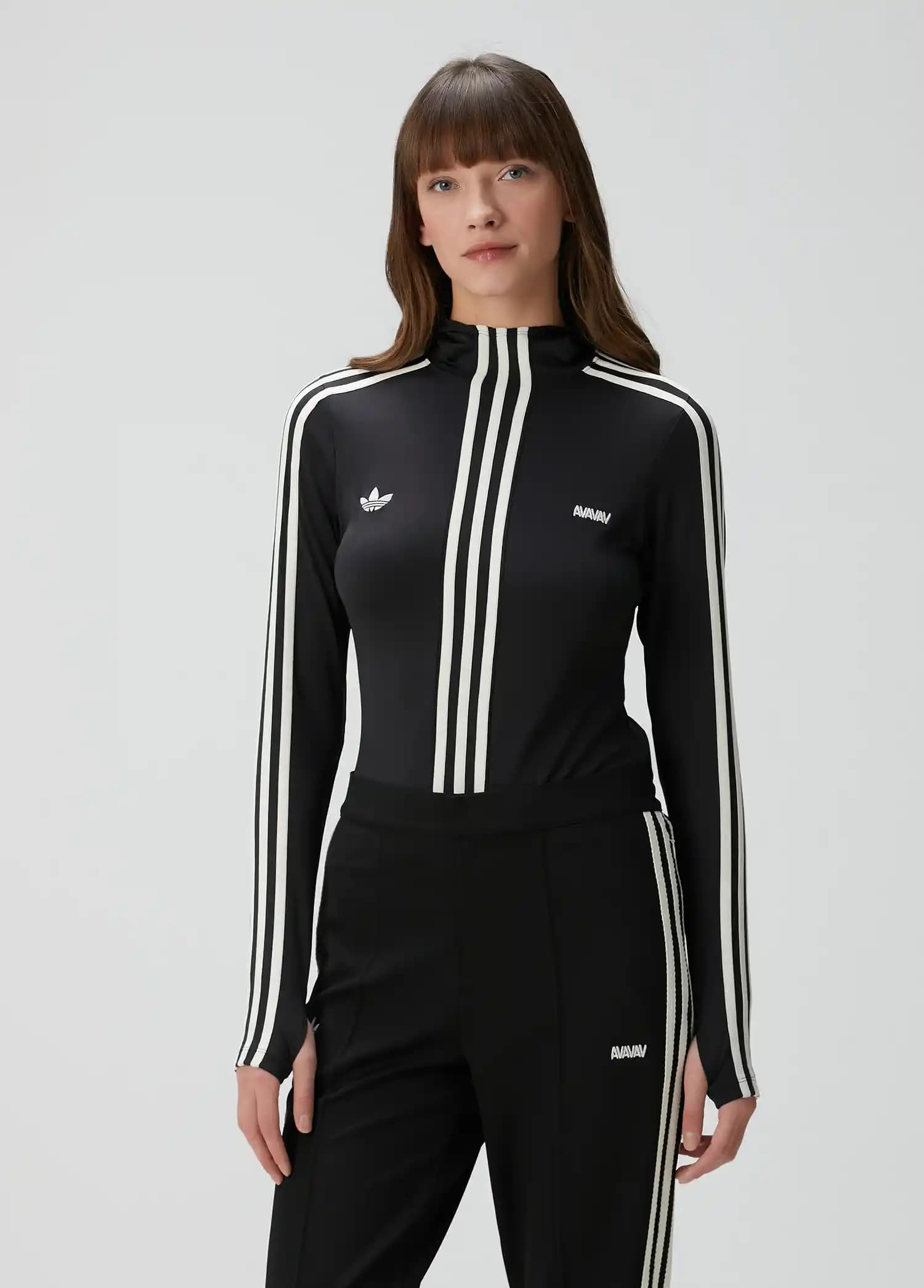 Kadınlar İçin Adidas Üstleri: Şıklık ve Konforun Mükemmel Buluşması