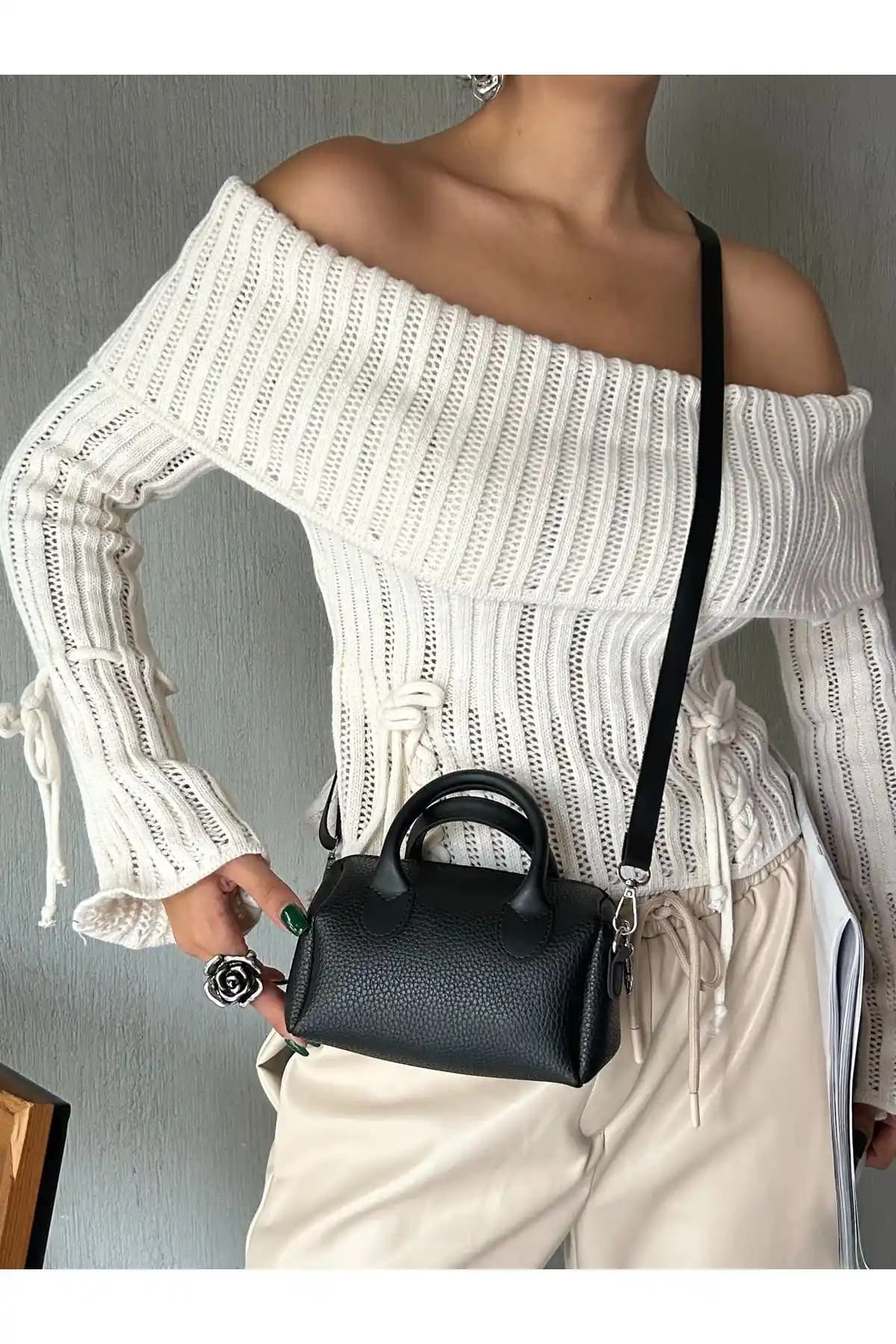 Kadınlar İçin Mini El Çantası Seçenekleri ve Moda Trendleri Hakkında Detaylı Bilgi
