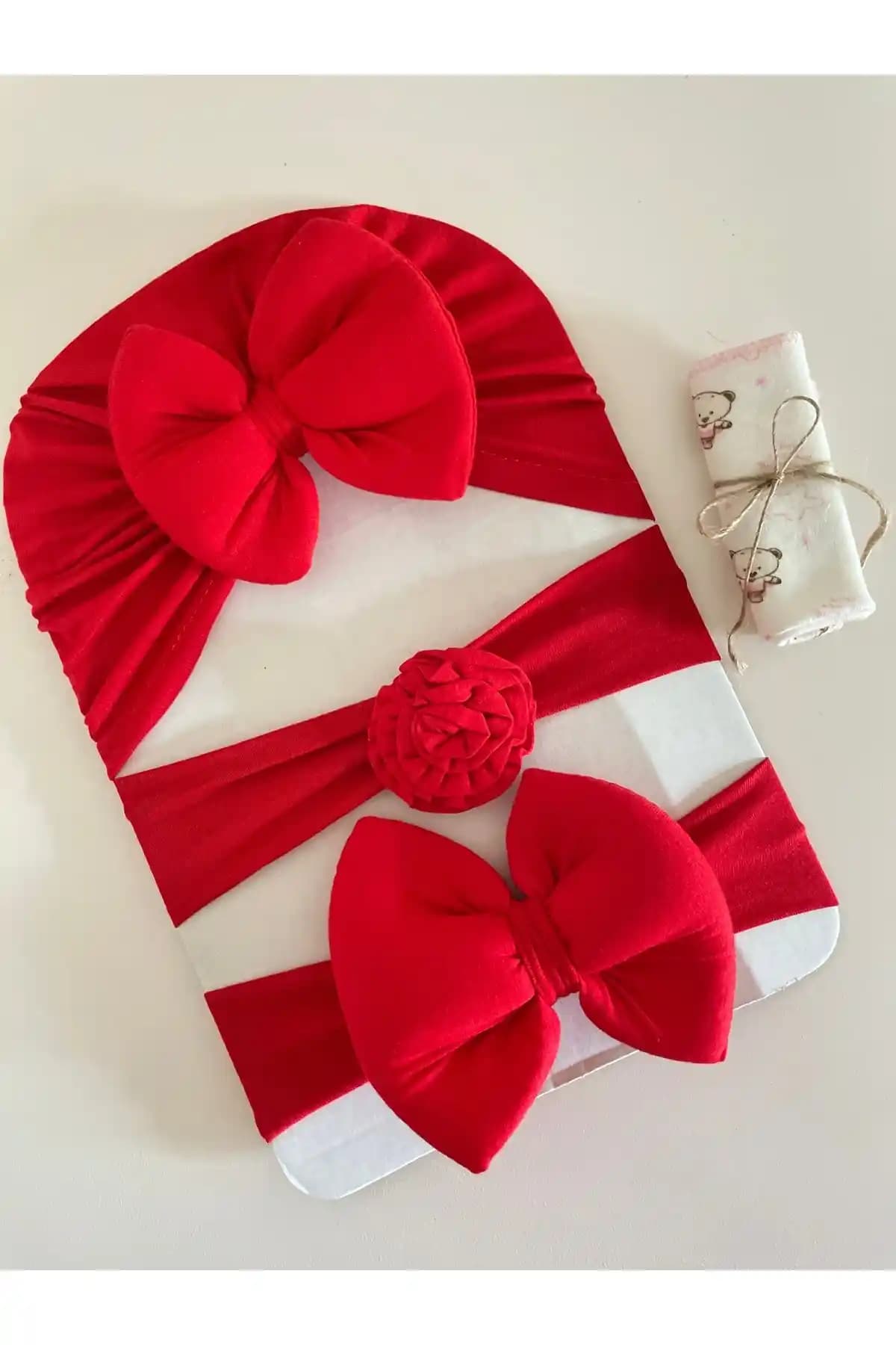 Kız Bebekler İçin Güncel Saç Bandı Modelleri ve Trendleri Hakkında Detaylı Rehber