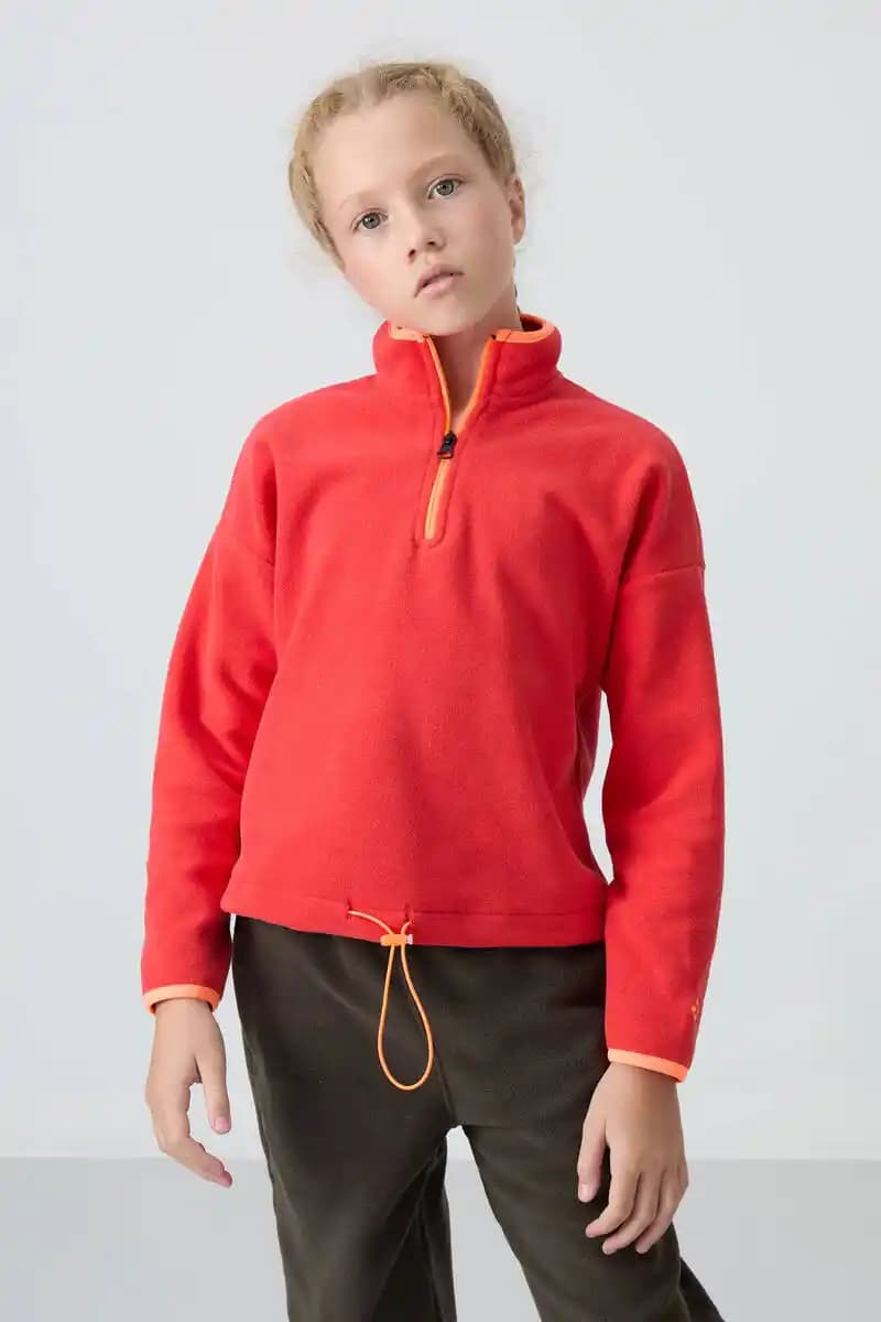 Kız Çocuk Polar Giyim Trendleri ve Seçiminde Dikkat Edilmesi Gerekenler