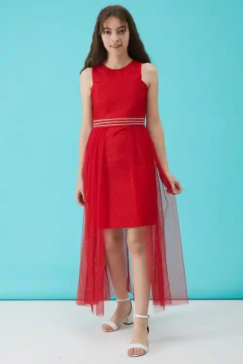 Kız Çocuklar İçin Kırmızı Abiye Seçenekleri: Moda Trendleri ve Konforlu Tasarımlar
