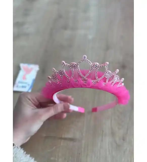 Kız Çocukları İçin Güvenli ve Şık Prenses Tacı Seçenekleri Rehberi