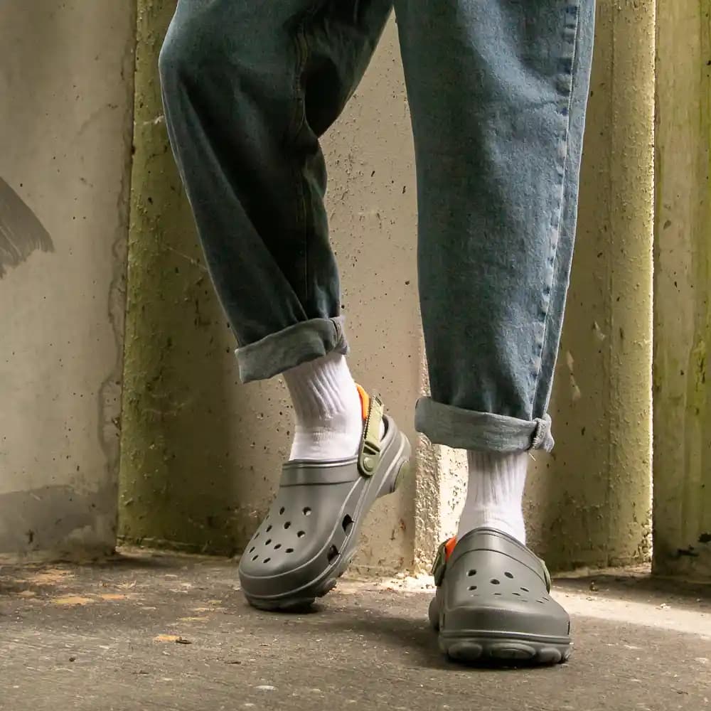 Klasik Tüm Arazi Ayakkabıları: Dayanıklılık ve Konforun Modern Buluşması