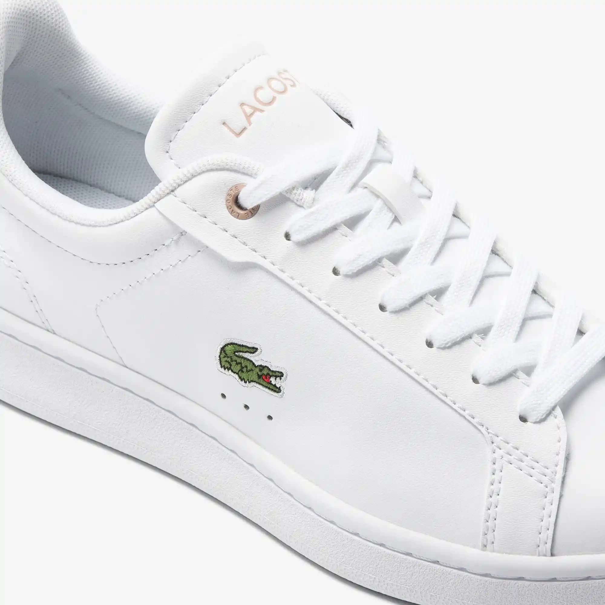 Lacoste Beyaz Ayakkabılar: Şıklık ve Konforun Buluştuğu Modern Koleksiyonlar