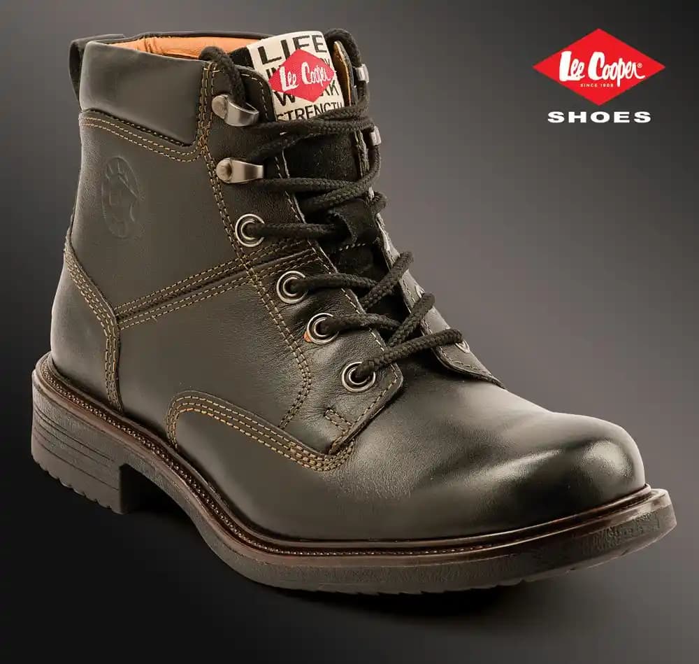 Lee Cooper Giyim ve Aksesuar Koleksiyonlarıyla Modern ve Dayanıklı Tarzlar