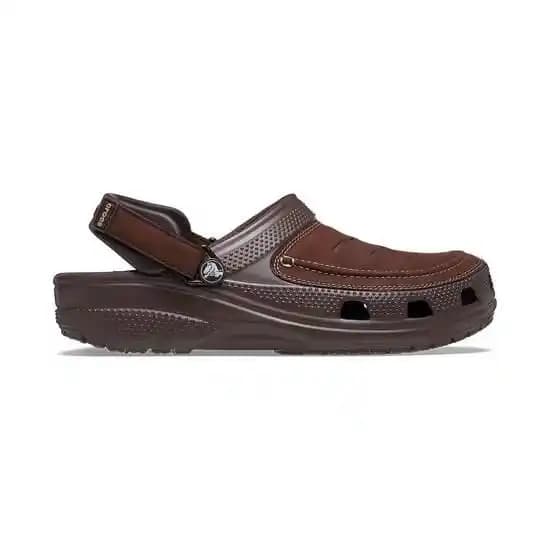 Metro Crocs ile Günlük Şıklık ve Konforun Bir Arada Olduğu Ayakkabı Seçenekleri