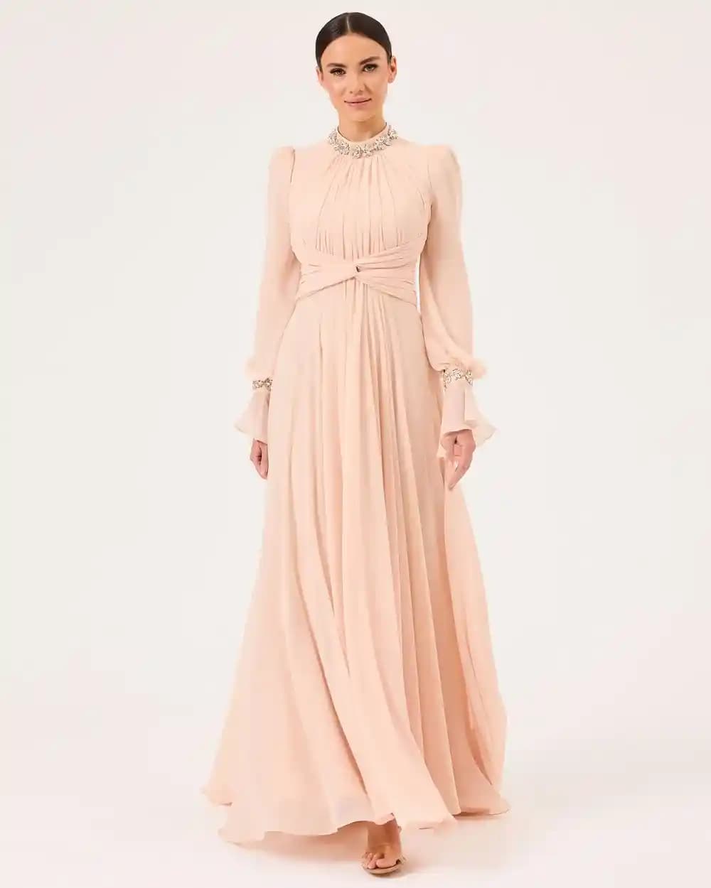 Modest Abiye Nedir, Özellikleri ve Günümüzdeki Popülerliği Hakkında Detaylı Bilgi