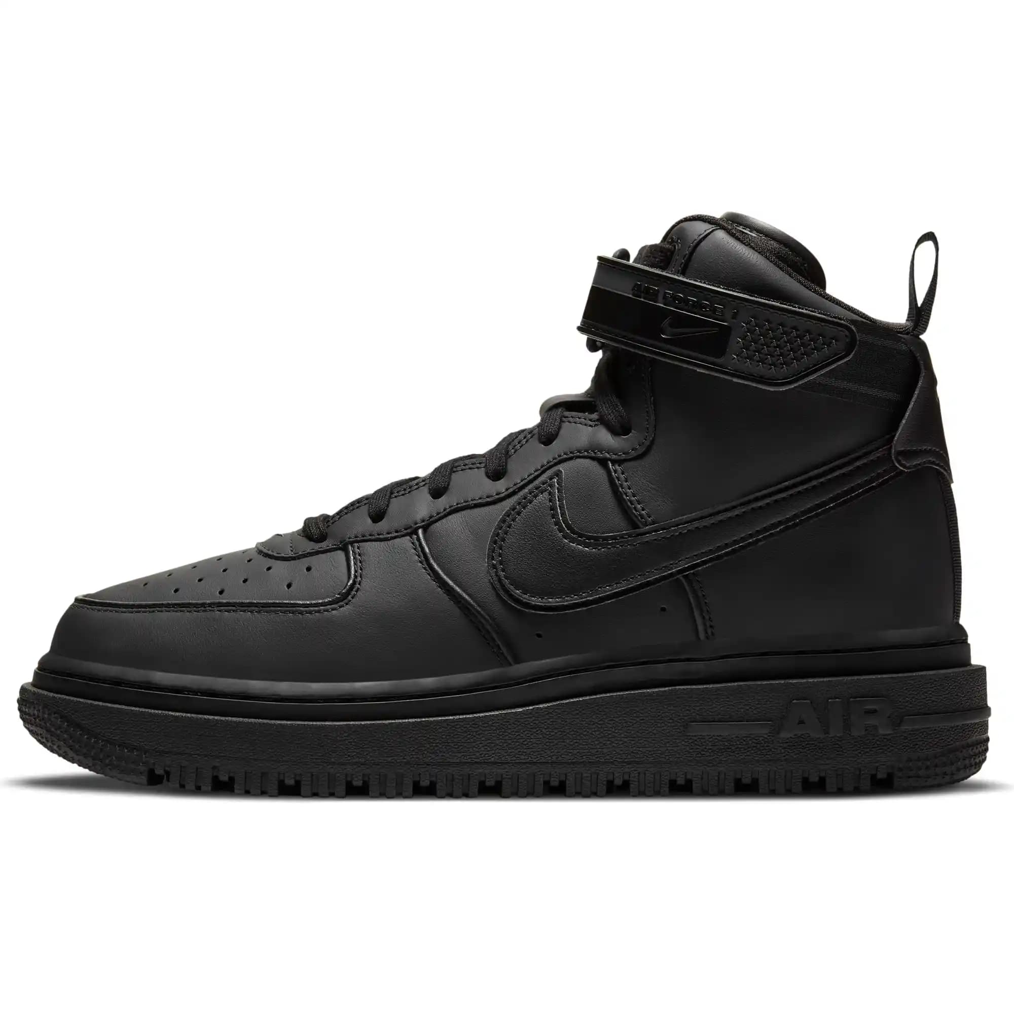 Nike Air Bot ile Giyim ve Aksesuar Sektöründe Teknolojik Yenilikler 2023