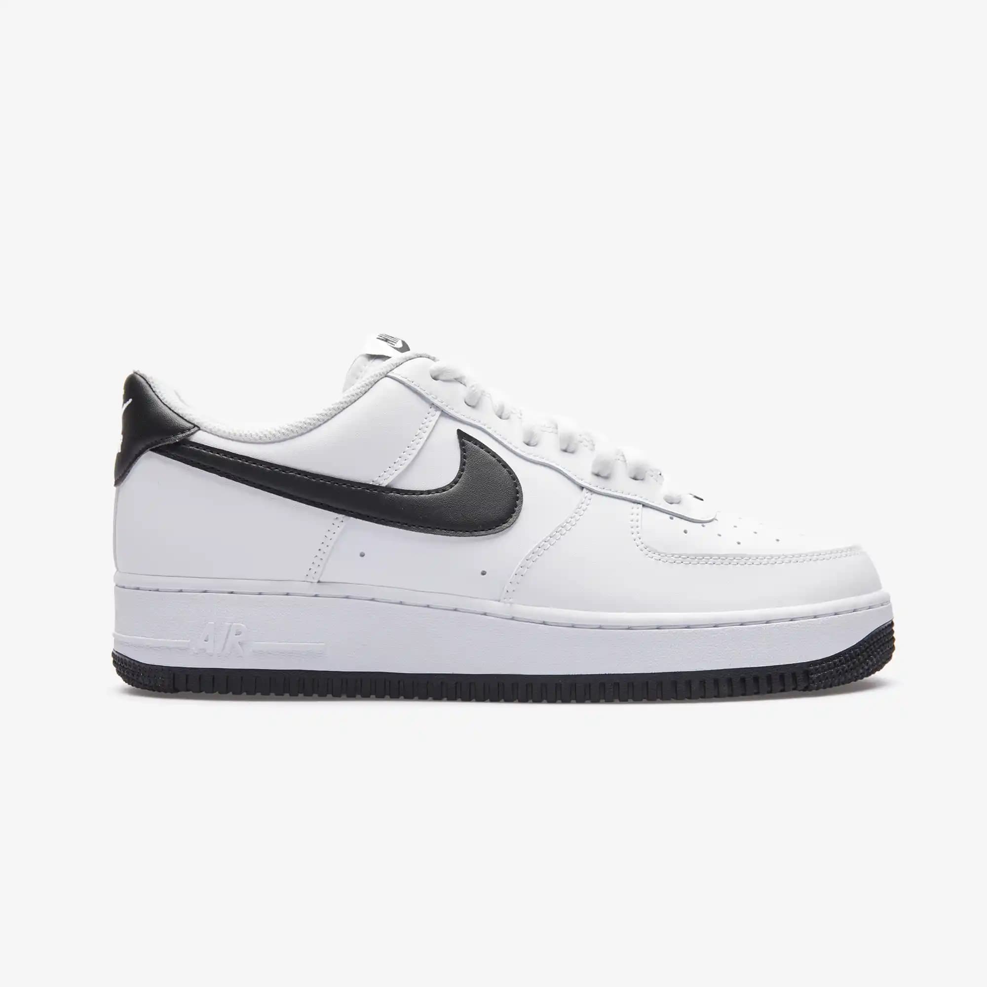 Nike Air Force Modelleri: Günlük ve Spor Tarzınıza Uygun Efsanevi Ayakkabılar