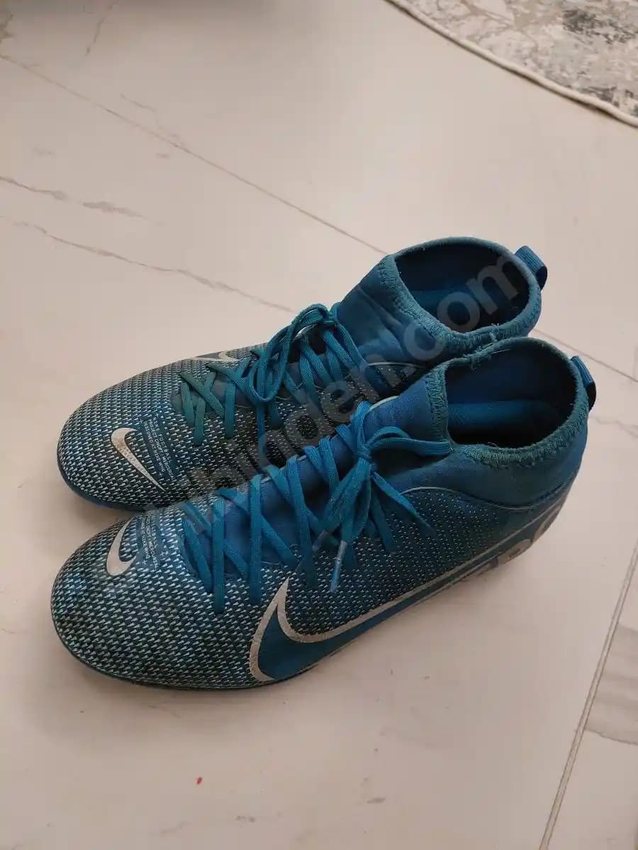 Nike Krampon Boğazlı Modelleri ile Futbolda Performans ve Güvenlik Artırma