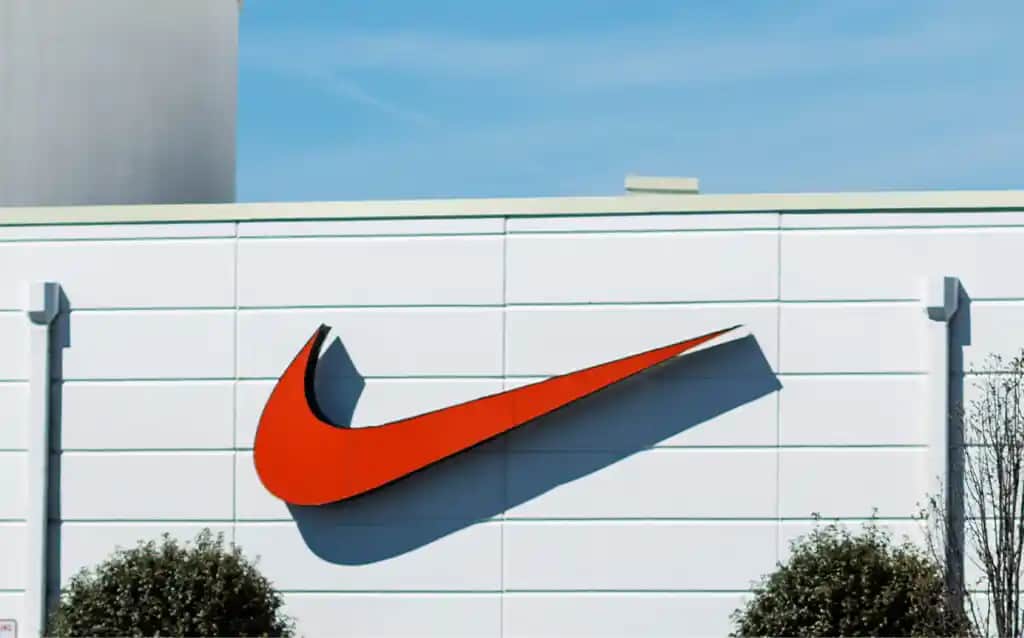 Nike Marka Giyim ve Aksesuarları: Şıklık ve Konforun Günlük Kullanım Rehberi