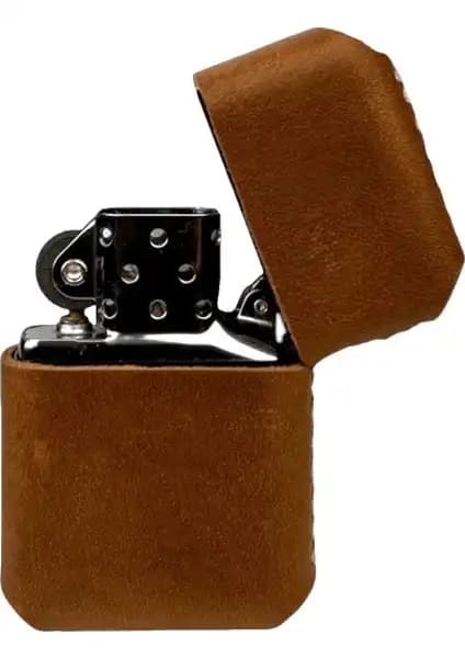 Zippo Handmade Hakiki Deri Çakmak: Şıklık ve Dayanıklılık Sunan El Yapımı Tasarım
