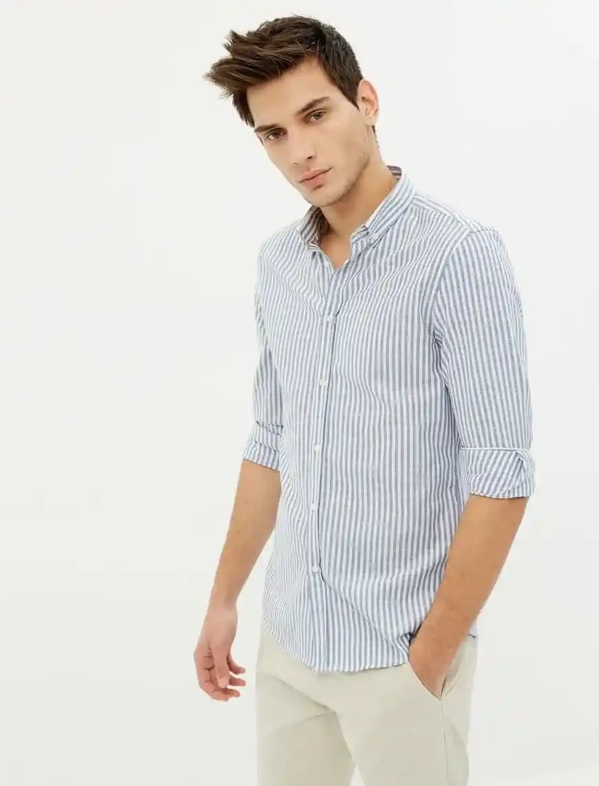 Erkek Modasında Mavi Çizgili Gömlek Kombinleri ve Stil Önerileri