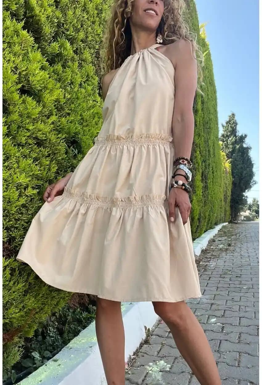 Güneş Kızı Elbise: Moda ve Kültürde Enerji ve Canlılığın Stil Yansıması