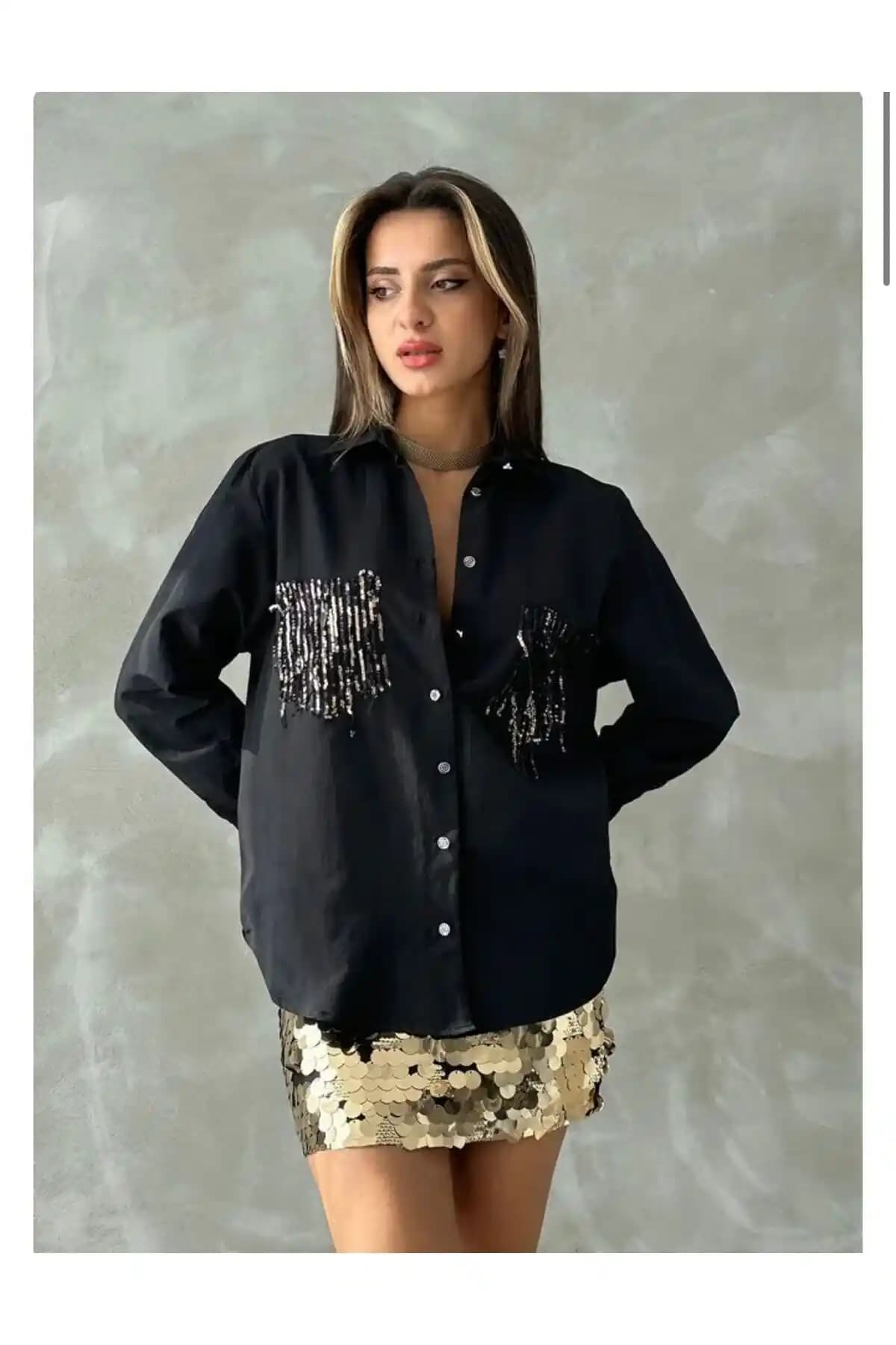 Pullu Gömlek Modelleri: Gece ve Özel Davetlerde Parlak Şıklık Trendleri