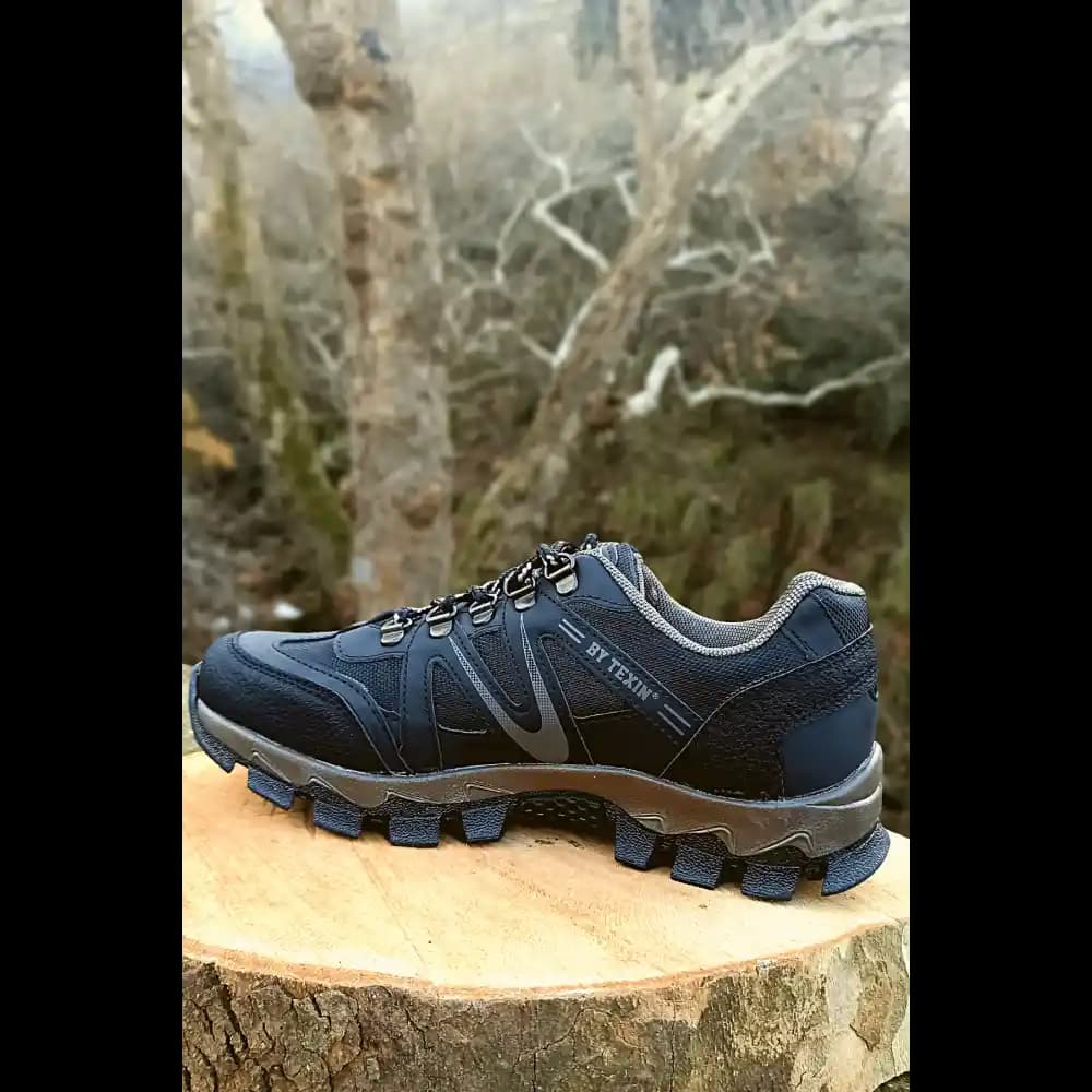 Doğa Yürüyüşleri ve Trekking İçin En İdeal Outdoor Ayakkabıları Rehberi