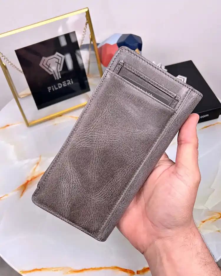 Erkekler İçin Telefon Bölmeli Cüzdanlar: Şıklık ve Fonksiyonellik Bir Arada