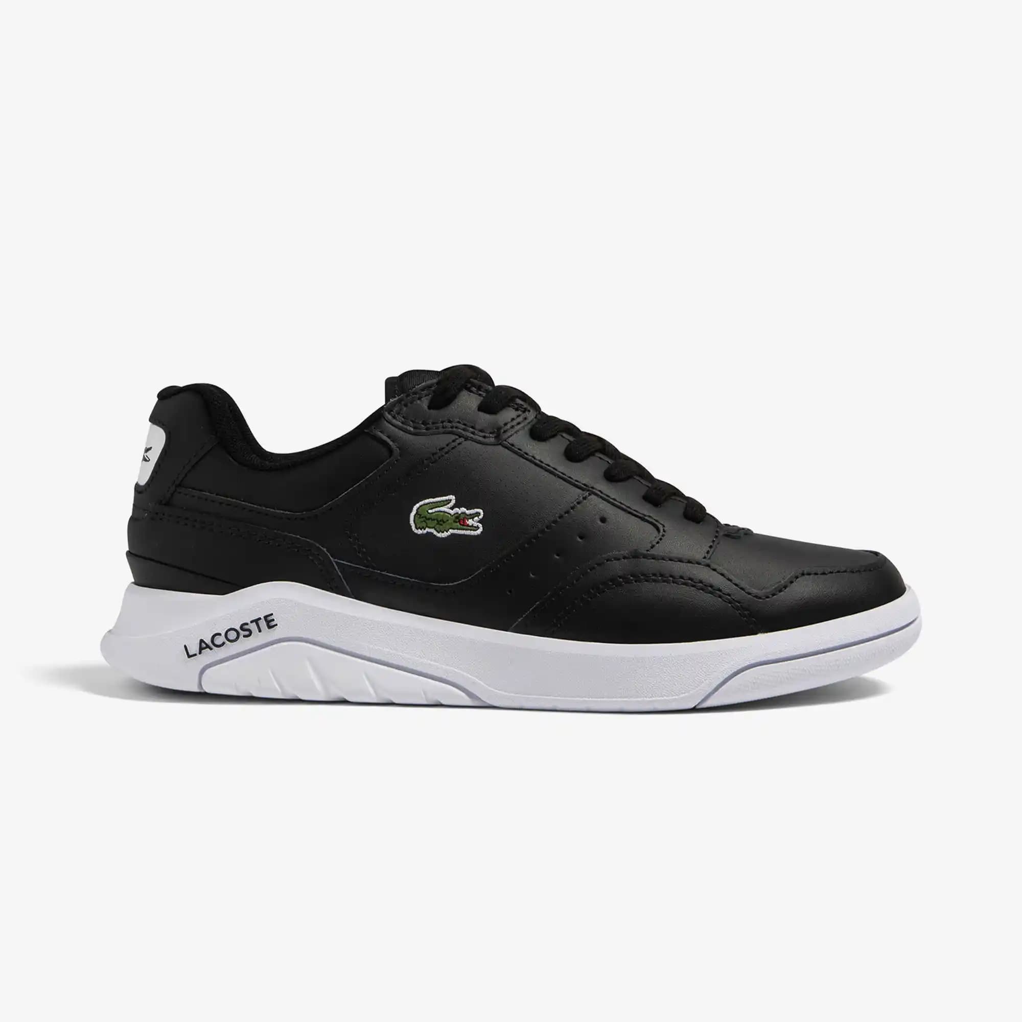 Lacoste Spor Ayakkabıları: Konfor ve Şıklığın Modern Buluşması