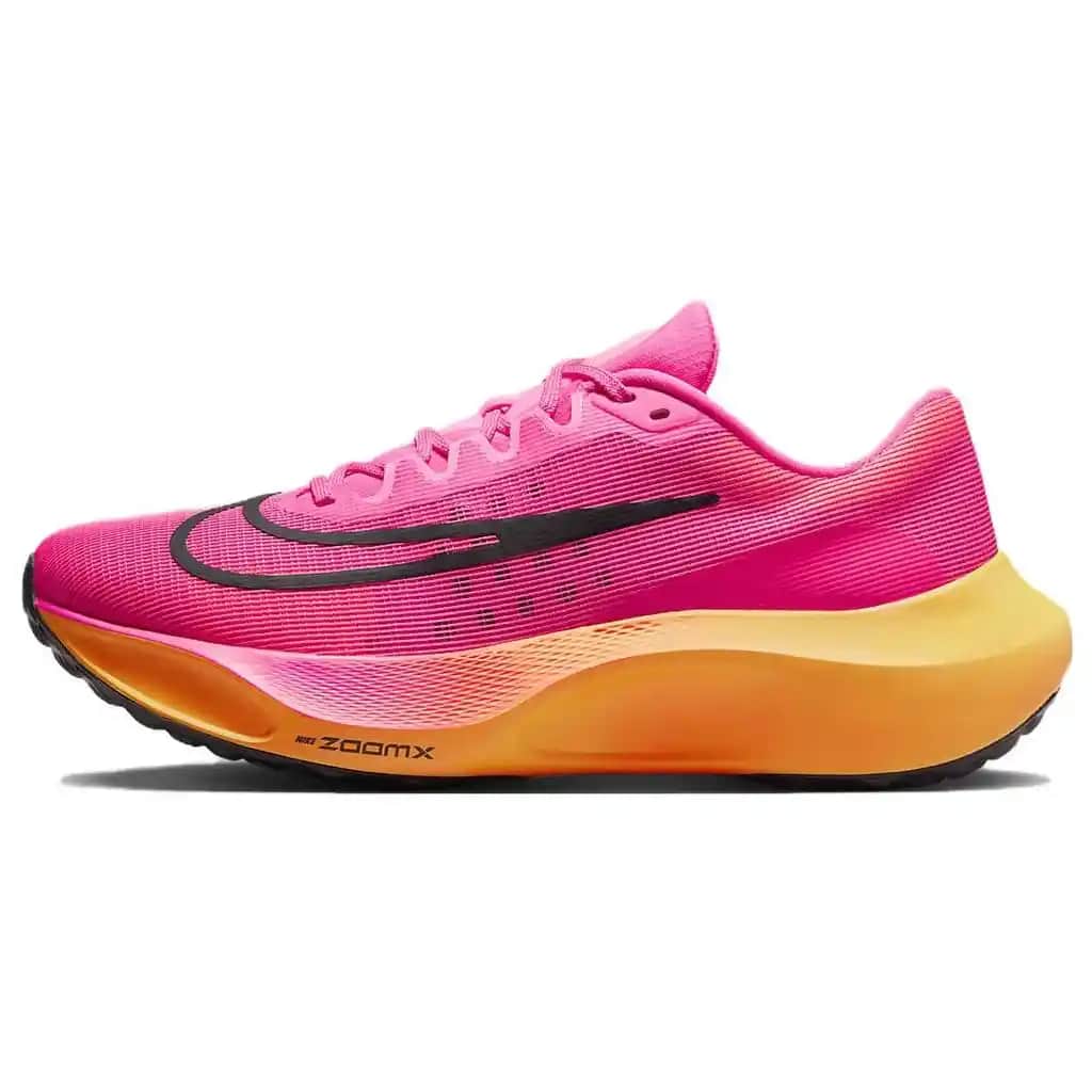 Nike Pembe Turuncu Spor Ayakkabıları: Renklerin Gücü ve Moda Trendleri Analizi