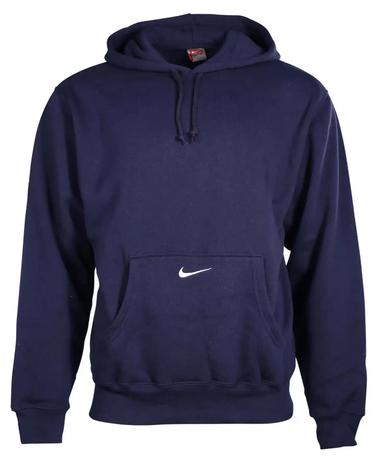 Nike Pulloverlar ile Spor Şıklık ve Konforu Bir Arada Yakalayın
