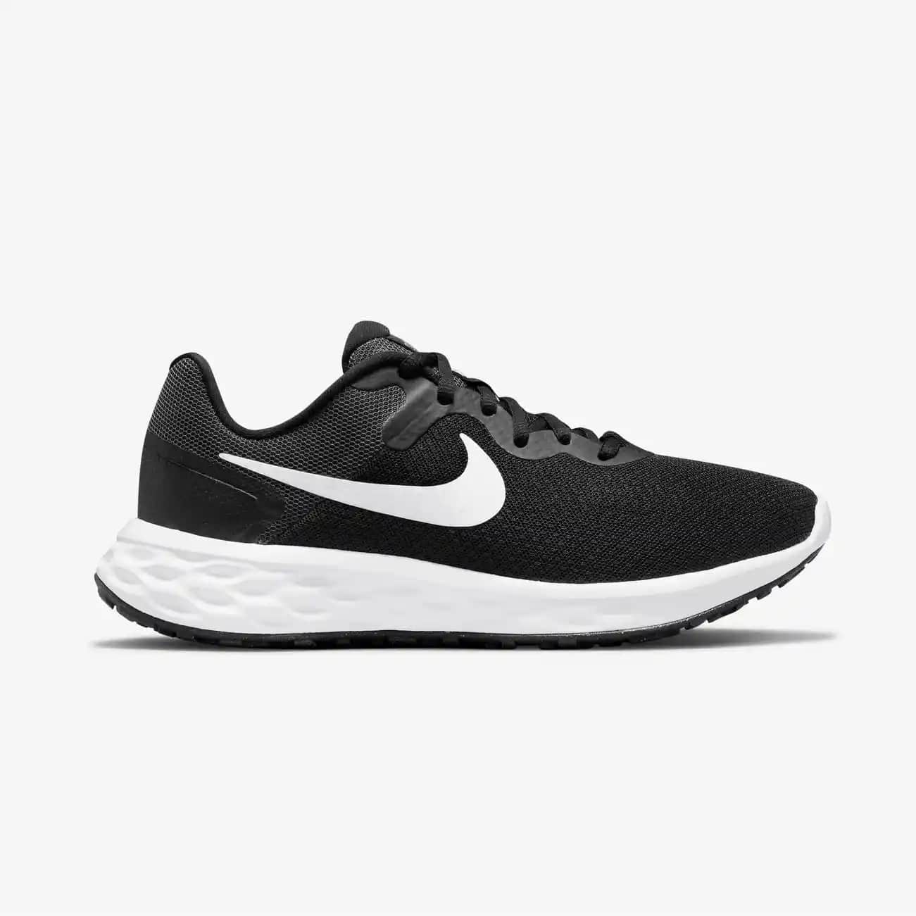 Nike Revolution 6 NN Kadın Ayakkabıları: Şıklık ve Konforun Buluşma Noktası