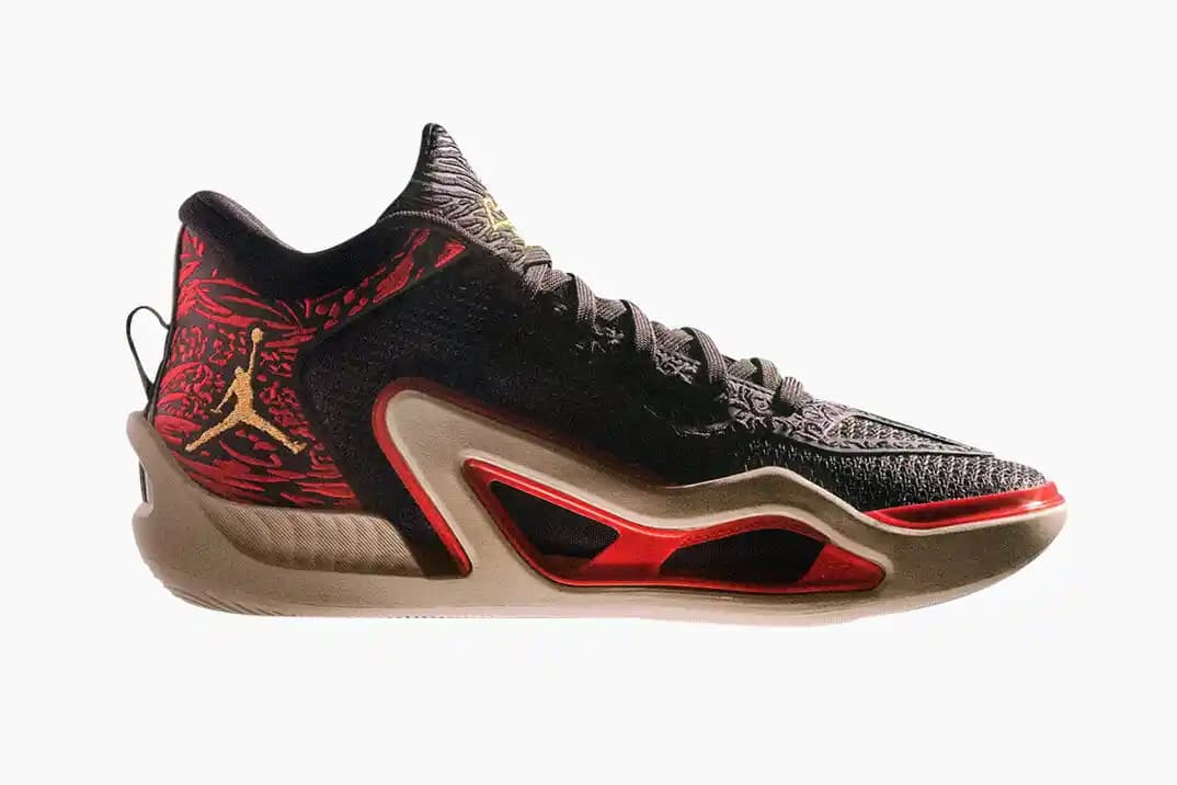 Nike Tatum 1: Modern Tasarımı ve Performansıyla Günlük ve Spor Kullanımına Uygun Ayakkabı