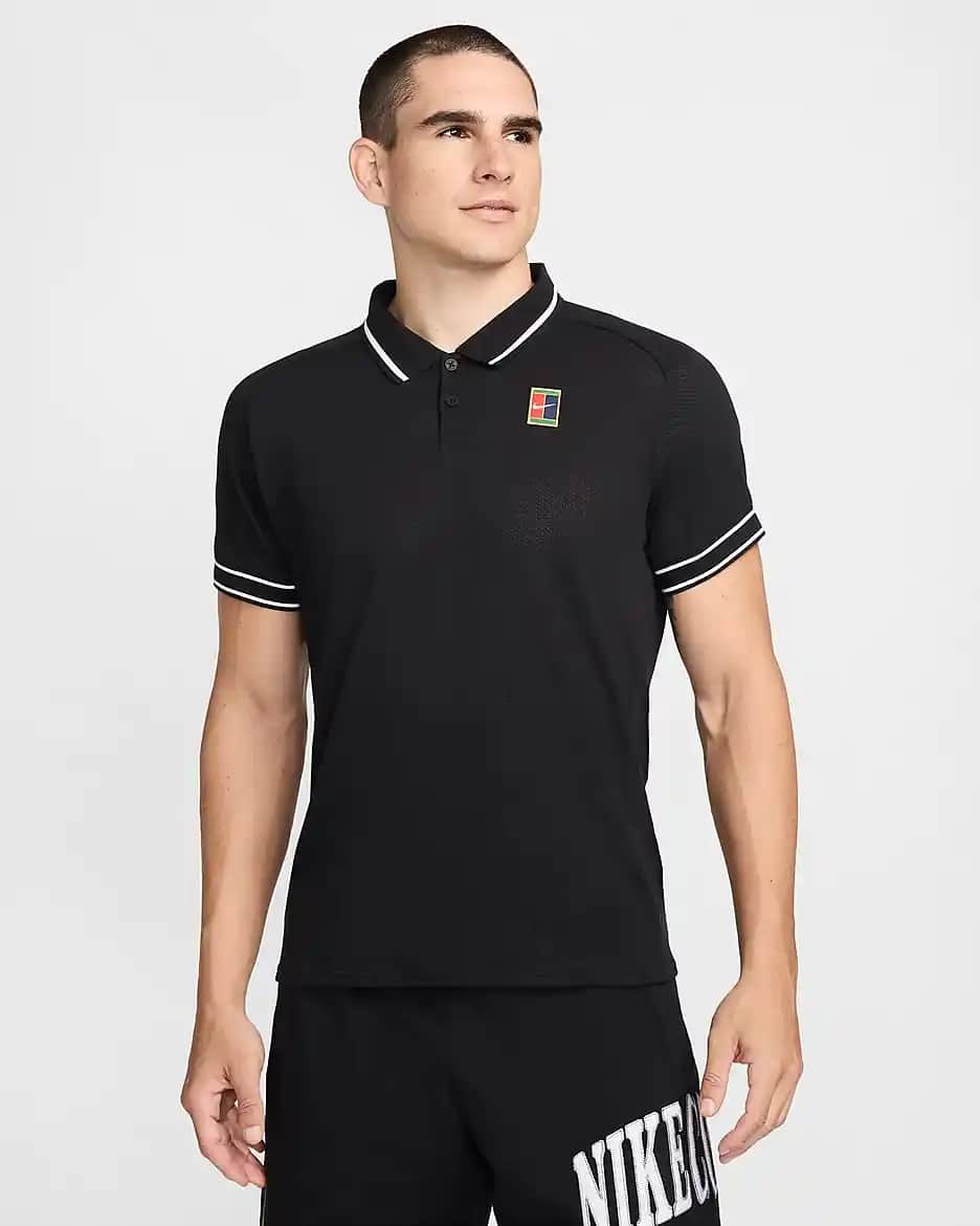 Nike Üst Erkek Giyim Koleksiyonu: Spor ve Günlük Tarzın Modern Buluşması