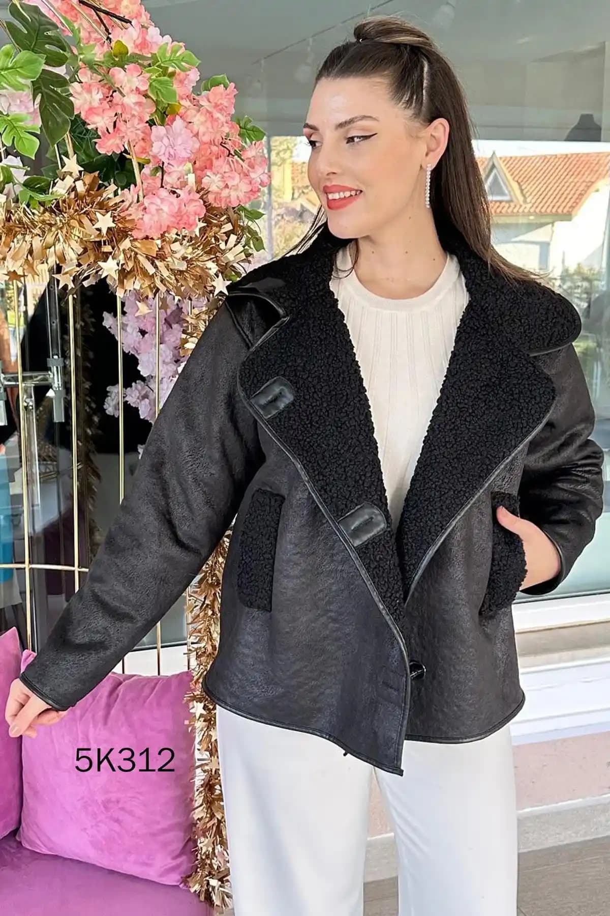 Nubuk İç Kürklü Kadın Kabanları: Şıklık ve Konforun Buluştuğu Kış Modası