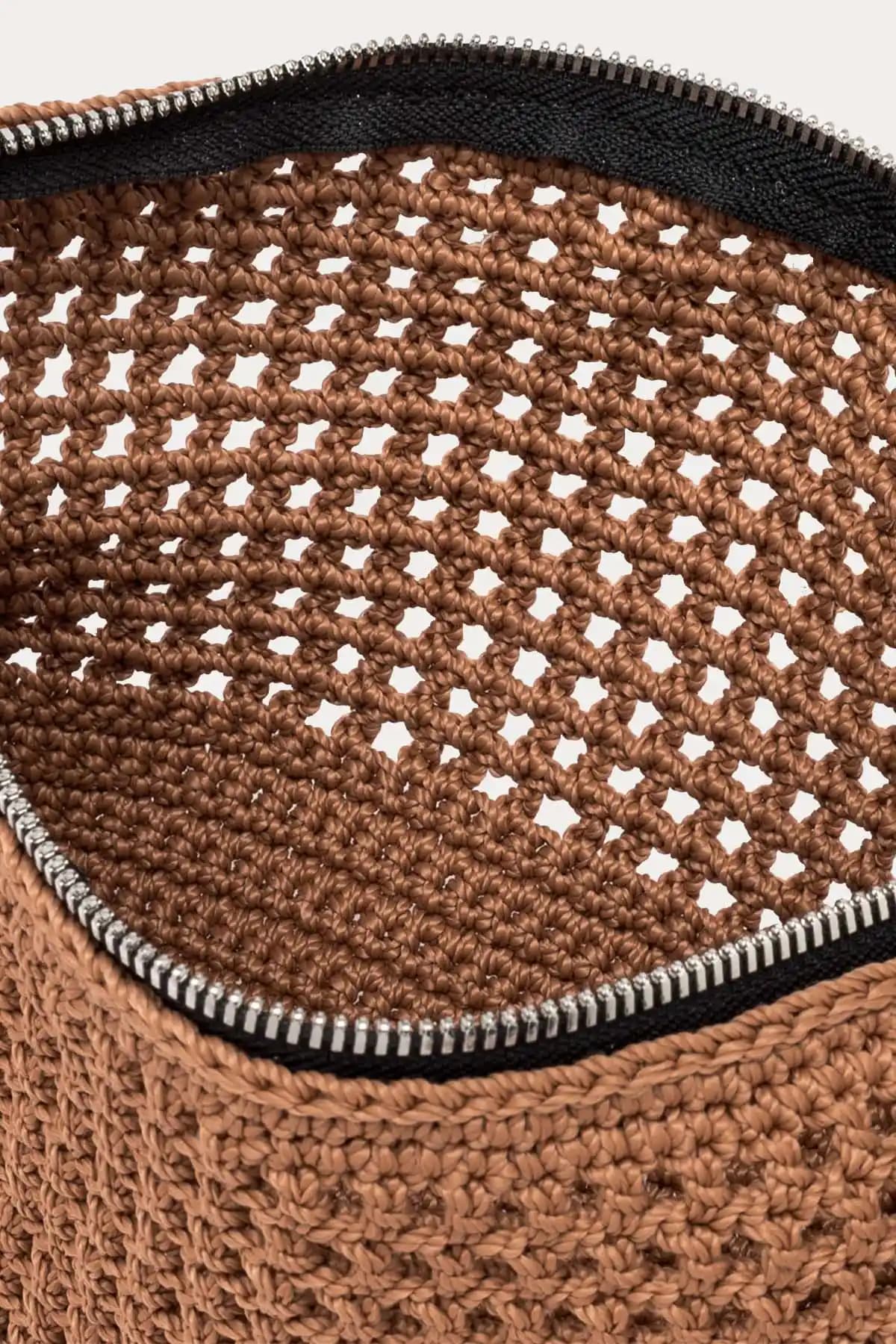 Örgü Clutch Çanta Seçenekleri ve Moda Trendleri Hakkında Kapsamlı Bilgi
