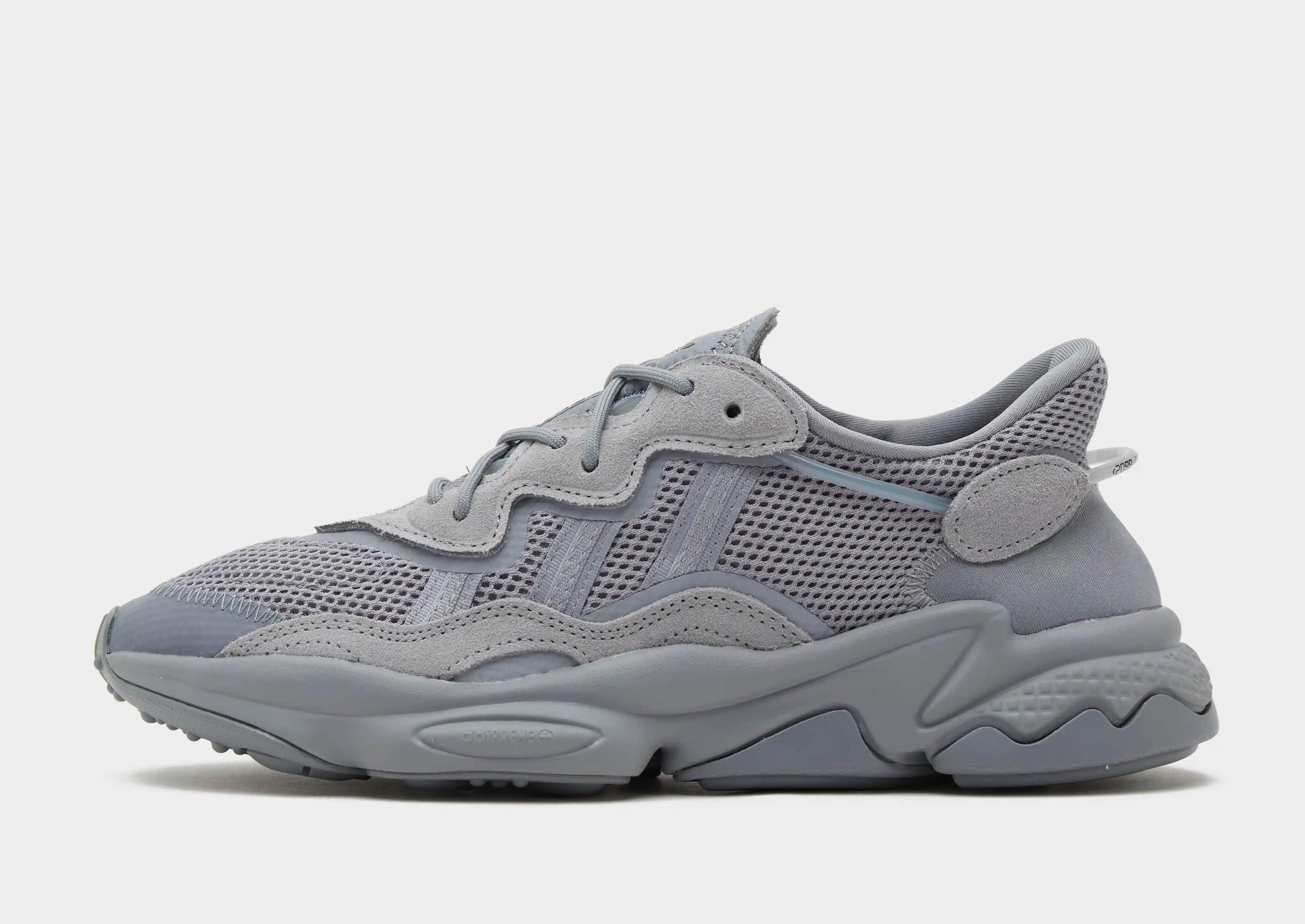 Ozwego Gri Sneakers ile Günlük ve Şık Kombinlerde Tarzınızı Yansıtın