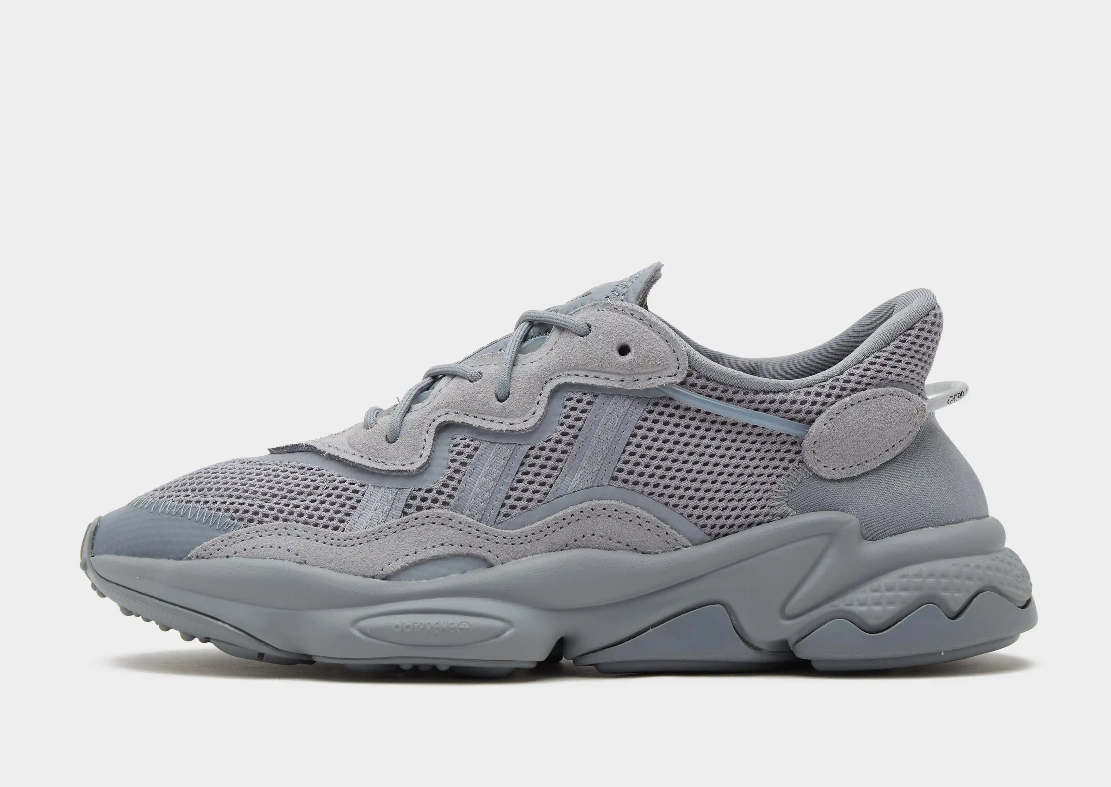 Ozwego Gri Sneakers ile Günlük ve Şık Kombinlerde Tarzınızı Yansıtın