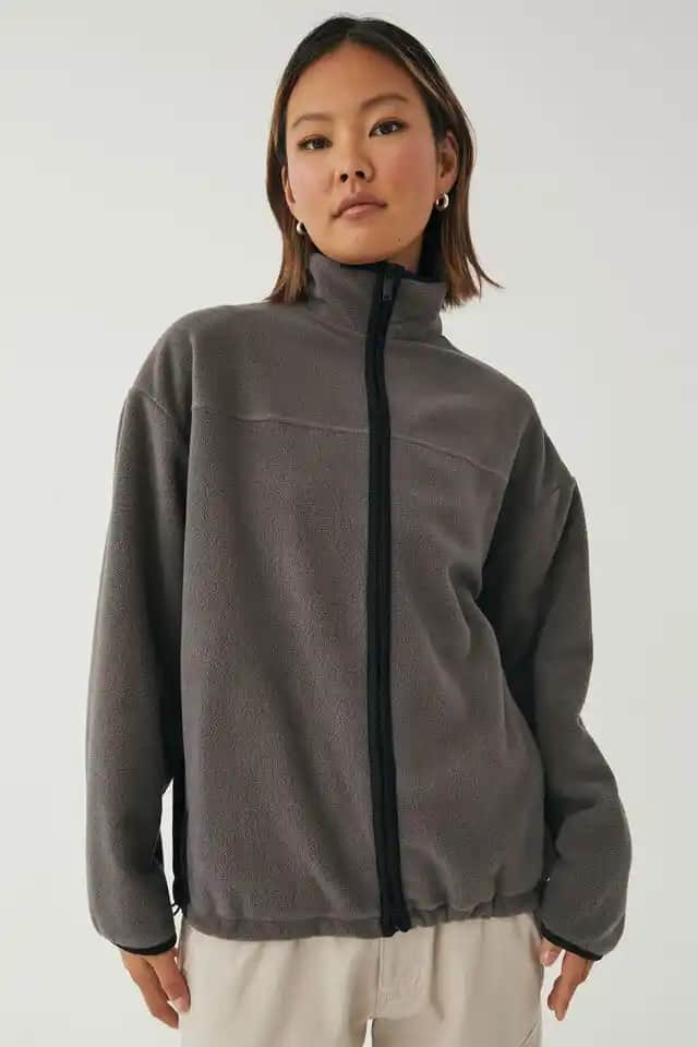 Polar Fleece ile Konfor ve Şıklığı Bir Arada Sunan Güncel Moda Trendleri