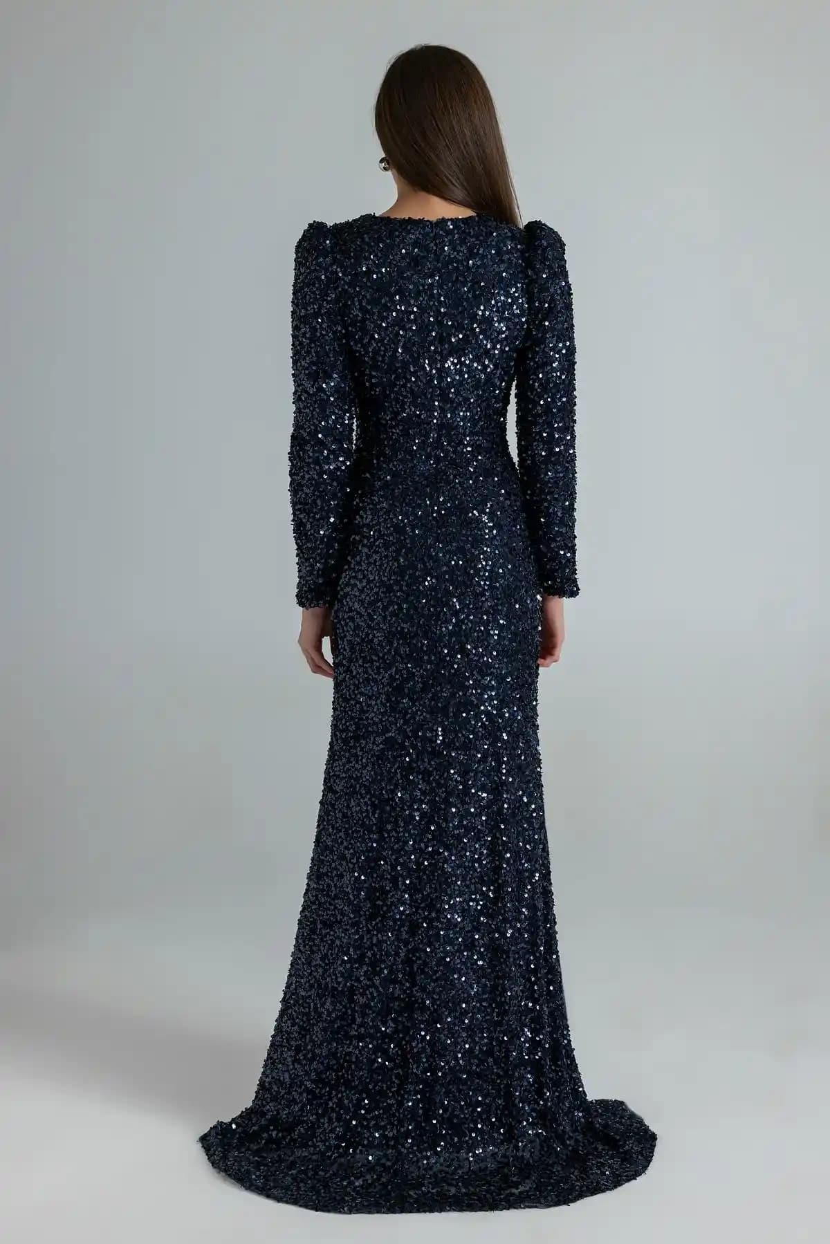 Pul Payet Abiye Modası: Parıltılı Şıklığın Güncel Trendleri ve Kombinasyon İpuçları