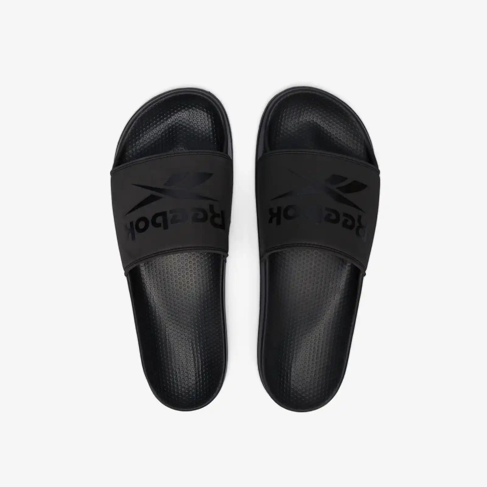 Reebok Erkek Terlikleri: Şıklık ve Konfor Sunan Modern ve Dayanıklı Seçenekler