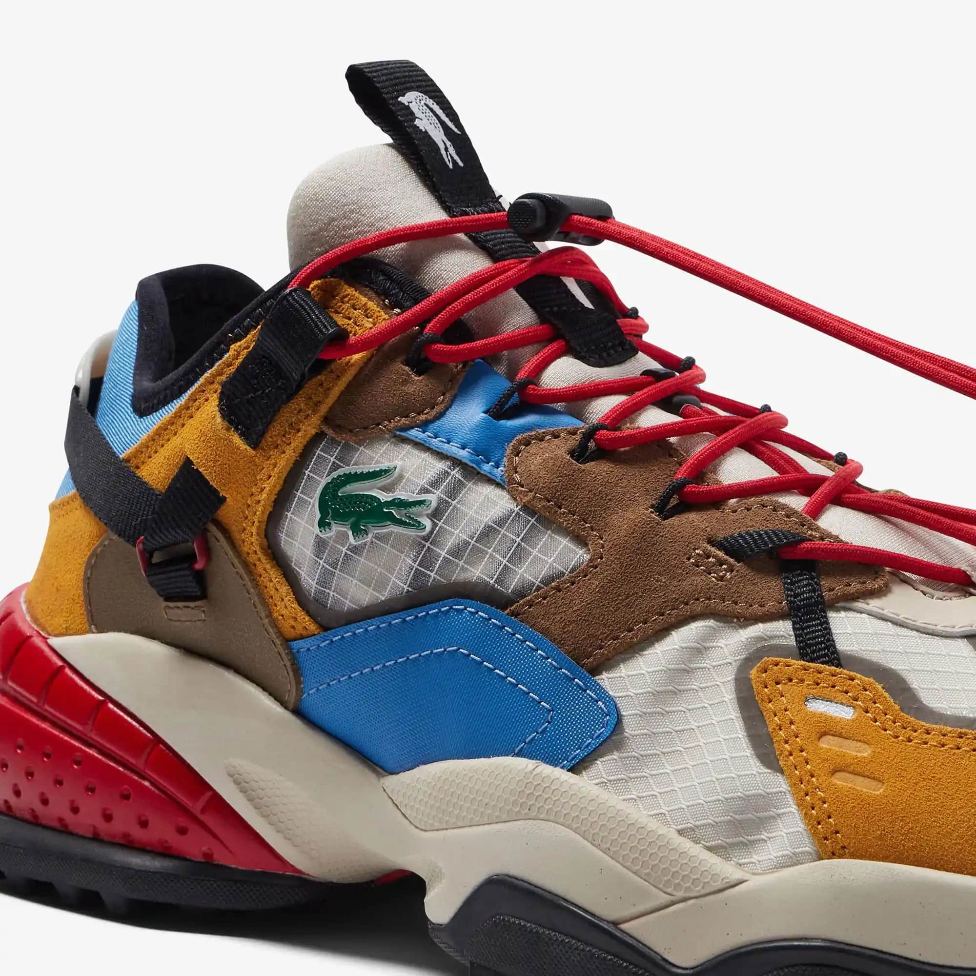 Renkli Sneaker Trendleri ve Stil İpuçlarıyla Kendinizi İfade Edin