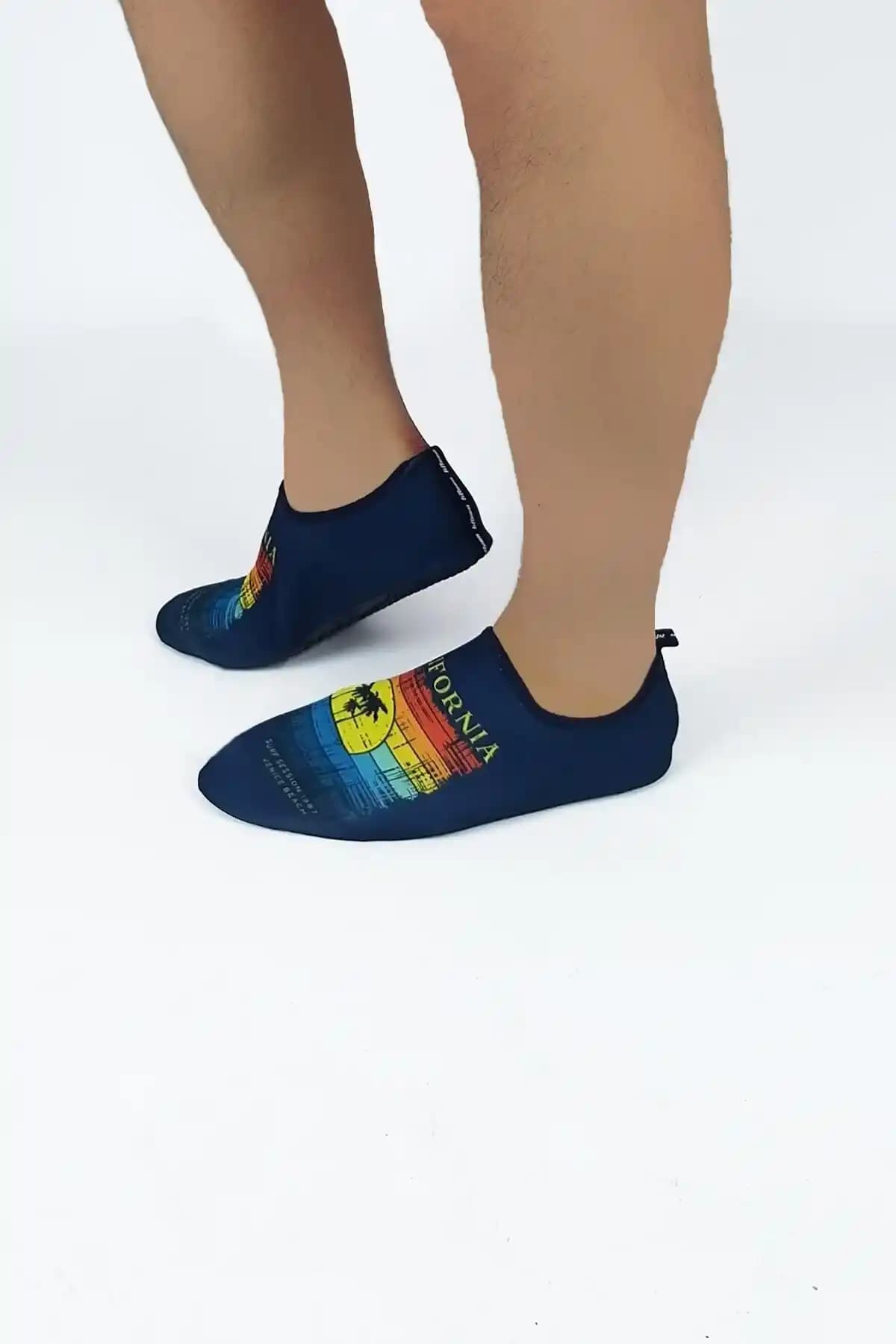 Sahil Ayakkabısı Modelleri ve Trendleri: Şıklık ve Konforun Buluştuğu Seçenekler