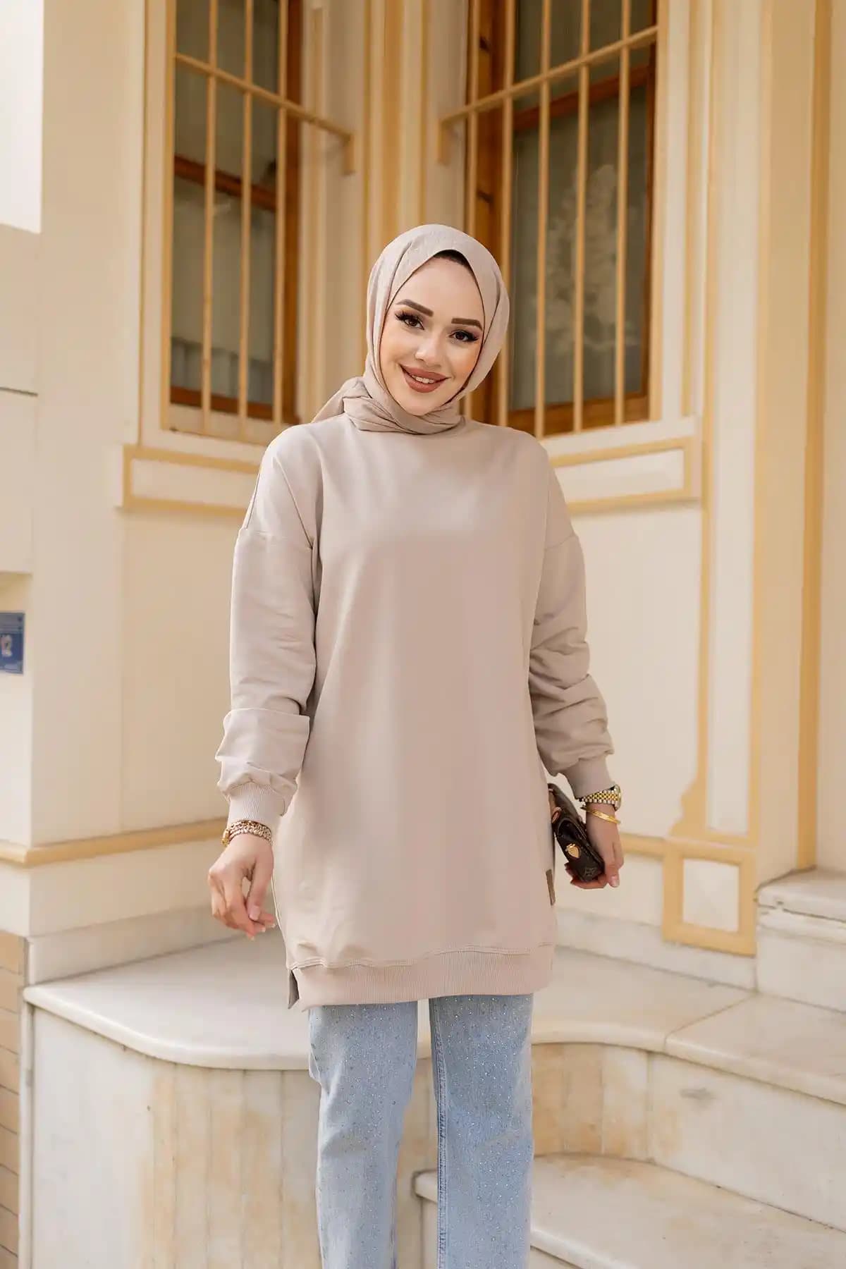 Salaş Tunik Modelleri ve Kombinasyonlarıyla Rahat ve Şık Bir Tarz Yaratın