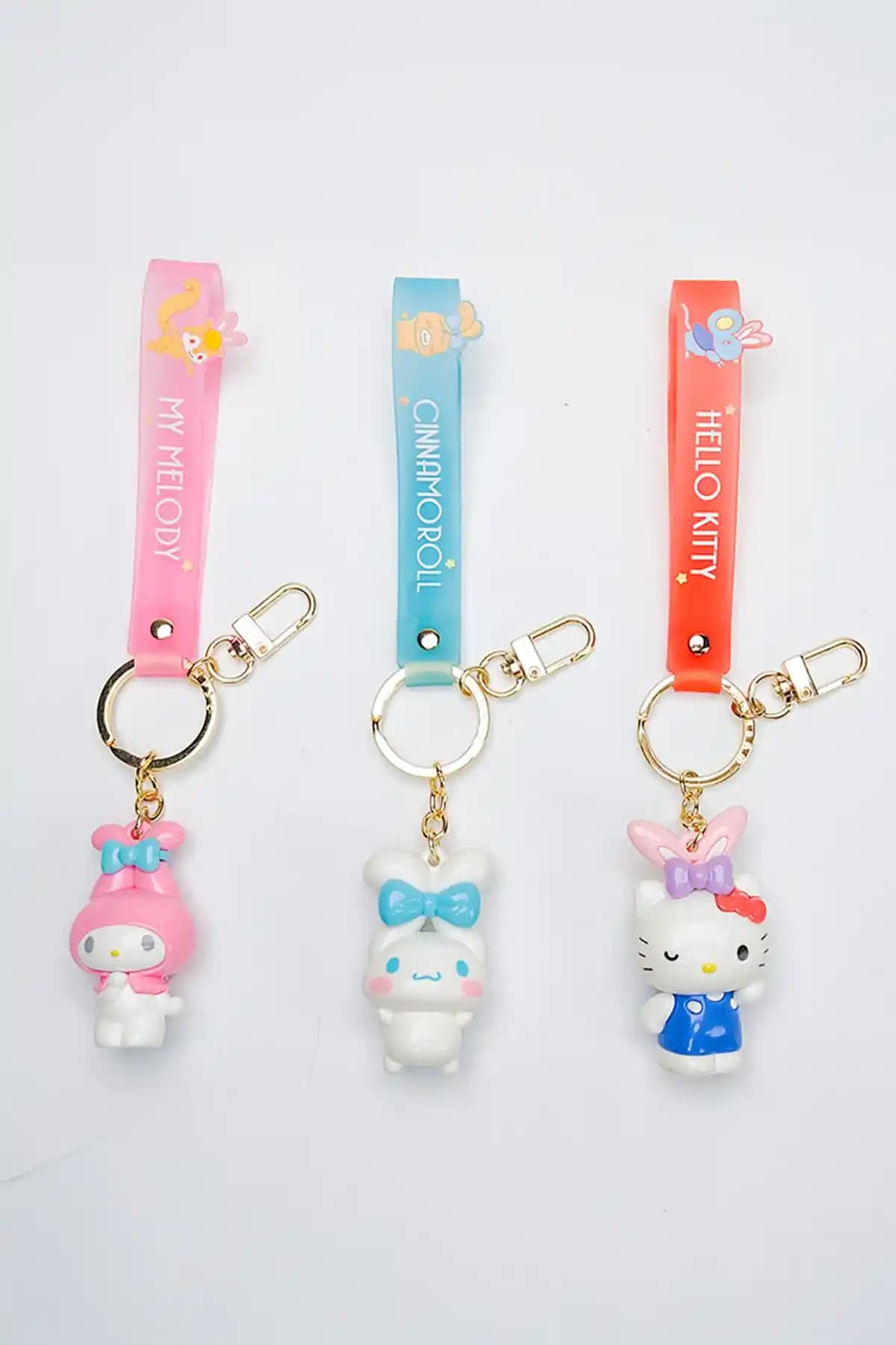 Sanrio Anahtarlıklarının Renkli Dünyası: Sevimli ve İşlevsel Aksesuarlar